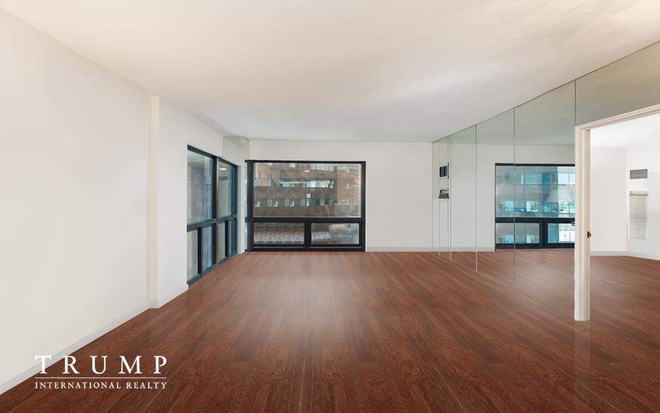 721 5th Avenue 30-C, Midtown East, Midtown East, NYC - 1 Bedrooms  
1.5 Bathrooms  
3 Rooms - 