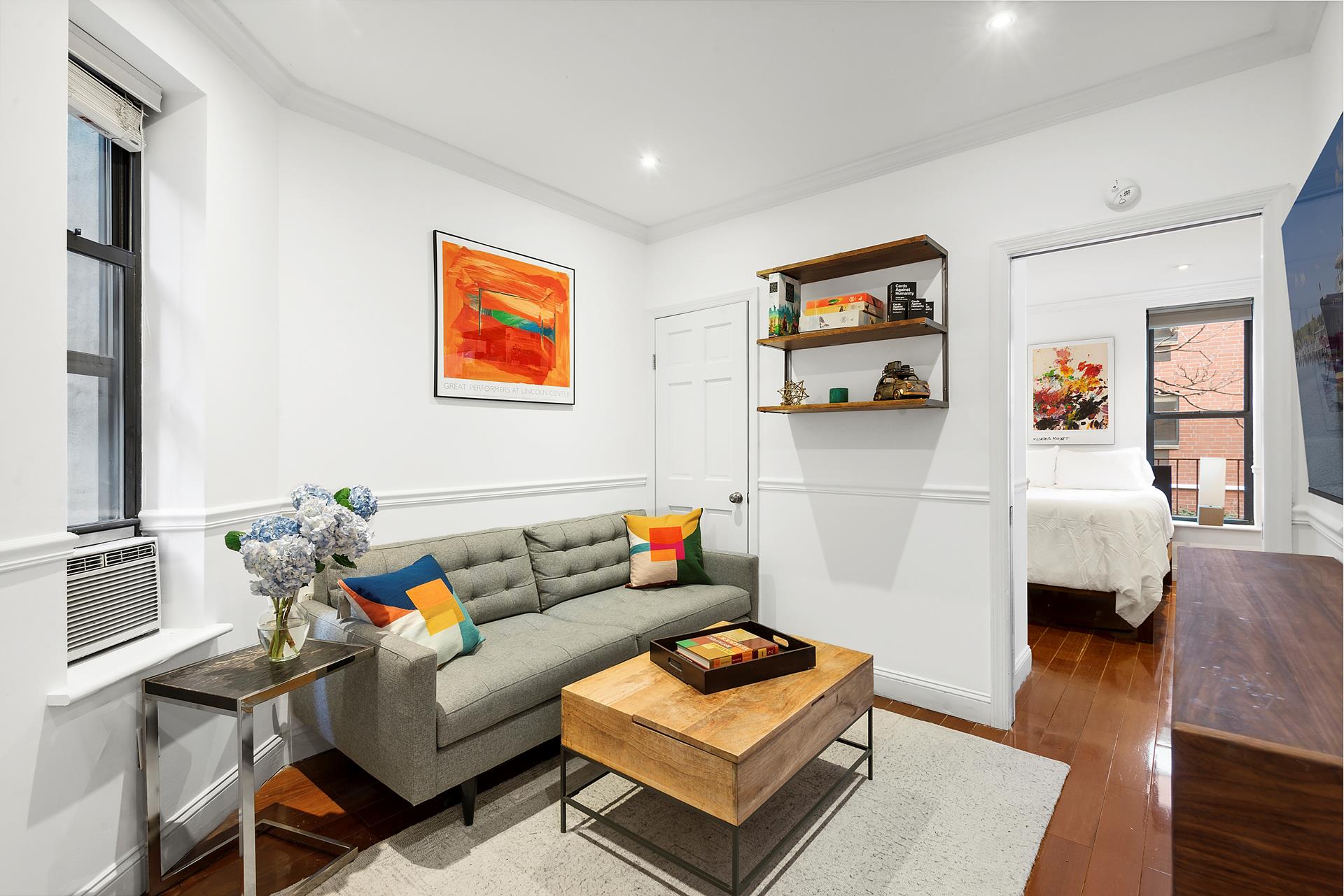 520 West 50th Street B3, Hells Kitchen, Midtown West, NYC - 1 Bedrooms  
1 Bathrooms  
3 Rooms - 