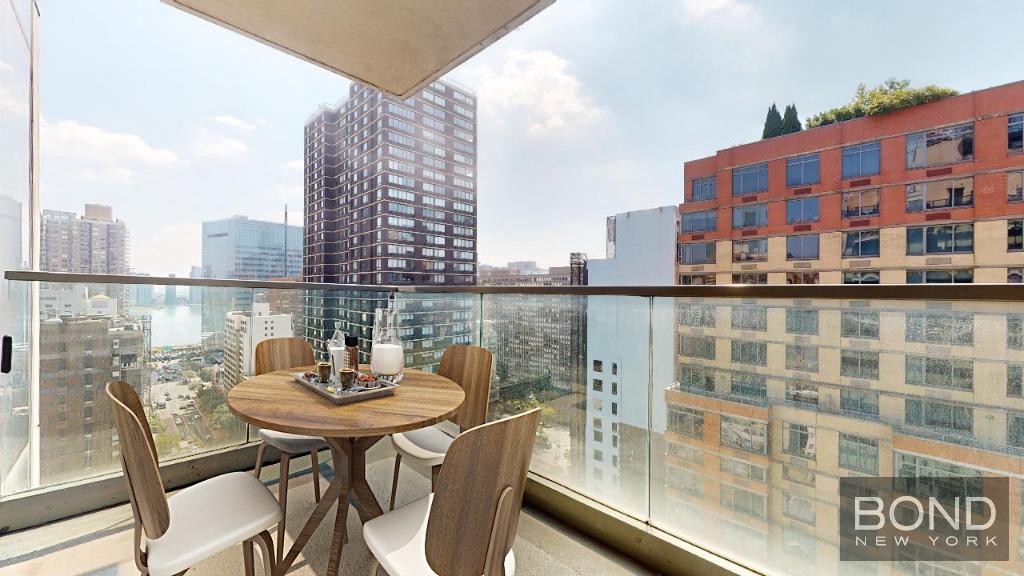 237 East 34th Street 1801, Murray Hill, Midtown East, NYC - 2 Bedrooms  
2 Bathrooms  
4 Rooms - 