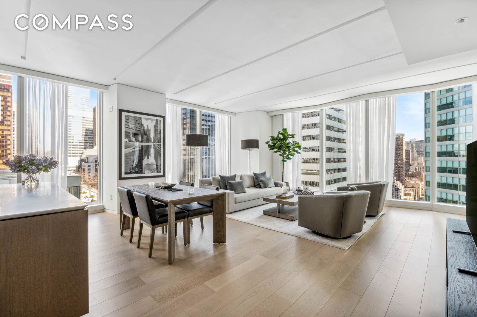 100 East 53rd Street 19A, Midtown East, Midtown East, NYC - 2 Bedrooms  
2.5 Bathrooms  
4 Rooms - 