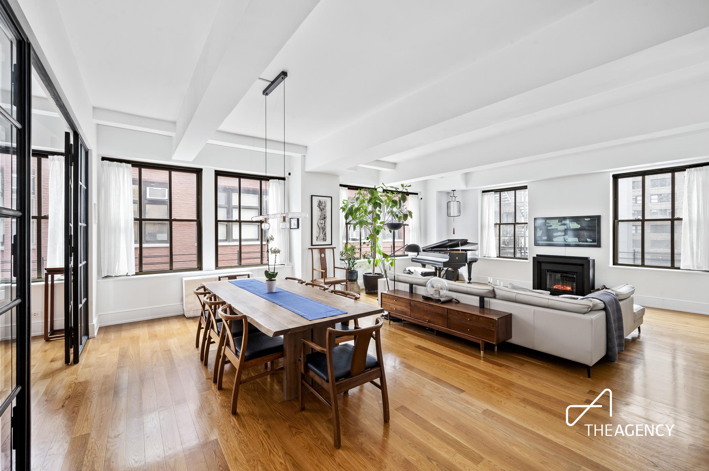 130 West 30th Street 11-C, Chelsea,  - 3 Bedrooms  
3 Bathrooms  
6 Rooms - 