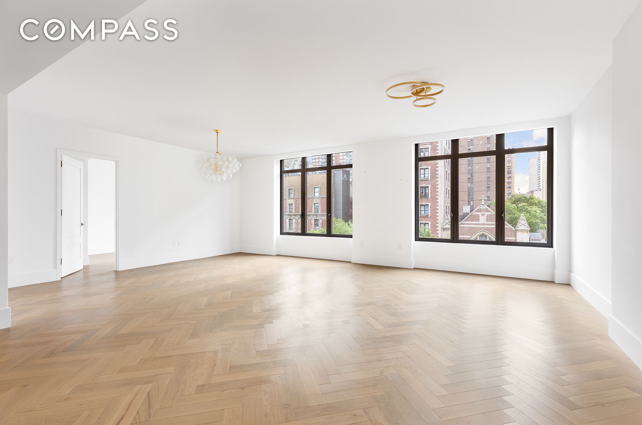 2505 Broadway 6A, Upper West Side, Upper West Side, NYC - 3 Bedrooms  
3.5 Bathrooms  
8 Rooms - 