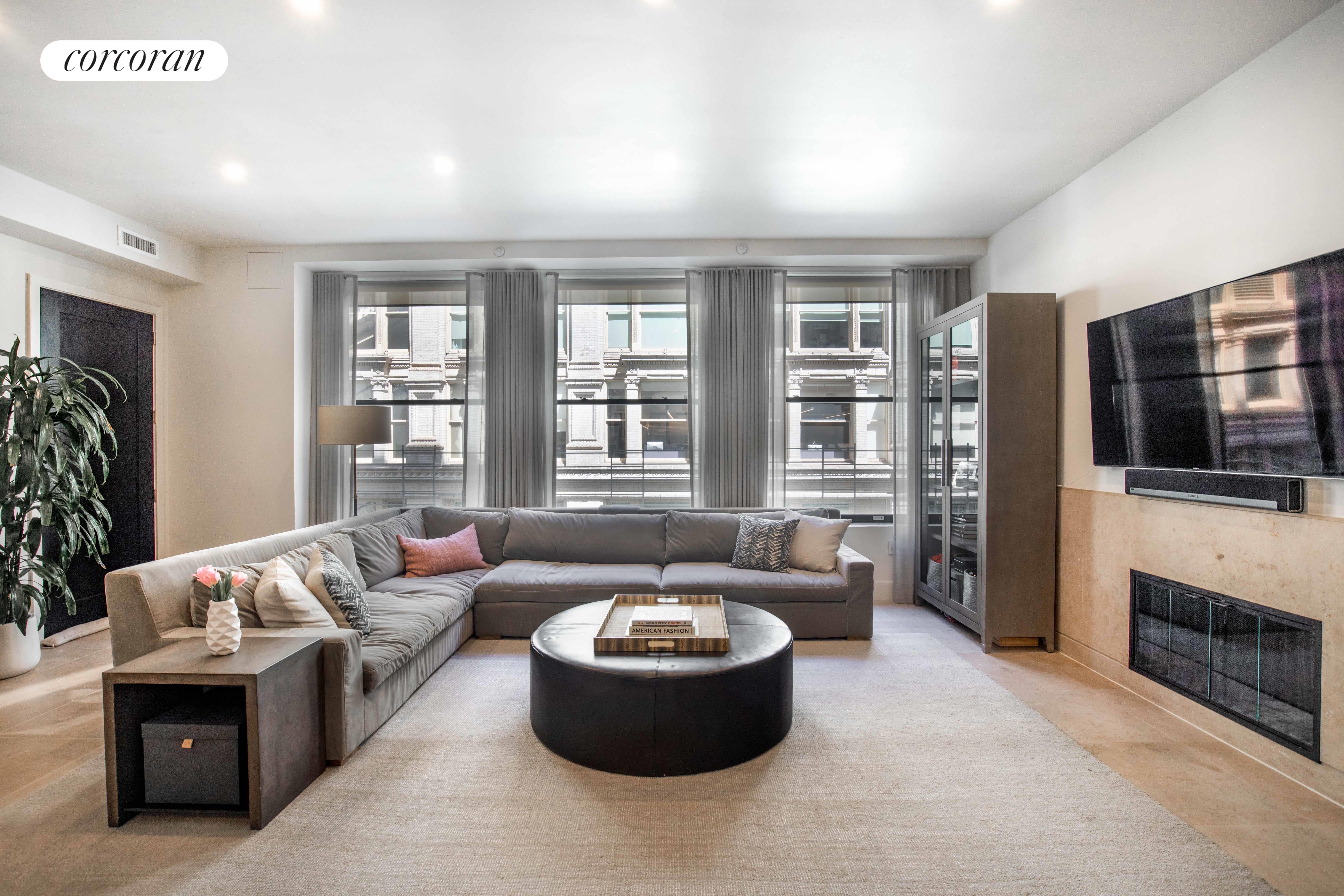 32 West 18th Street 4A, Flatiron, Downtown, NYC - 3 Bedrooms  
3 Bathrooms  
6 Rooms - 