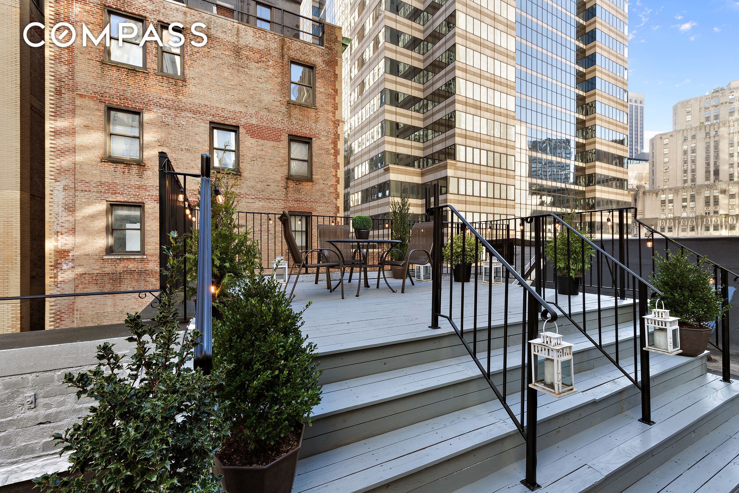 50 Pine Street 12S, Financial District, Downtown, NYC - 2 Bedrooms  
2 Bathrooms  
5 Rooms - 