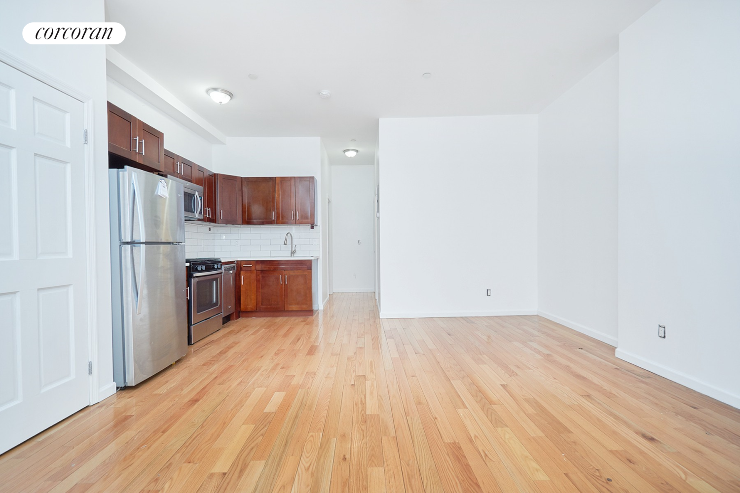 838 Herkimer Street 2F, Stuyvesant Heights, Downtown, NYC - 2 Bedrooms  
1 Bathrooms  
4 Rooms - 