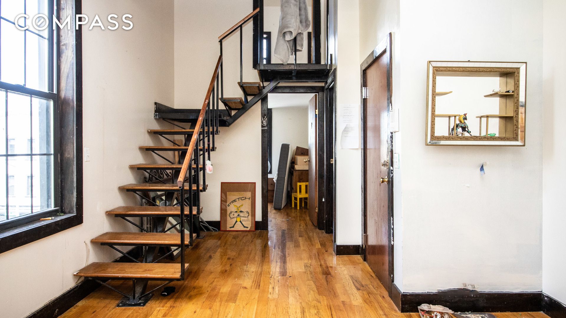 242 Central Avenue 3L, Bushwick, Brooklyn, New York - 4 Bedrooms  
1.5 Bathrooms  
5 Rooms - 