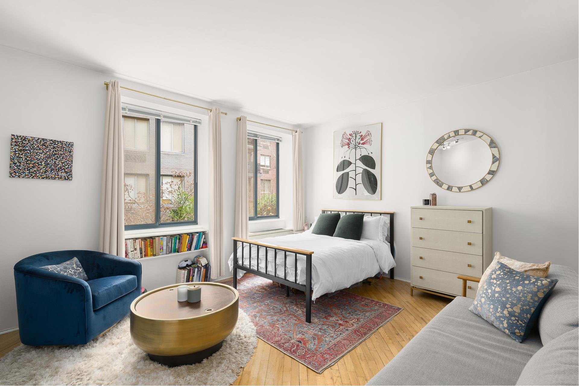 167 Perry Street 2J, West Village, Downtown, NYC - 1 Bathrooms  
2 Rooms - 