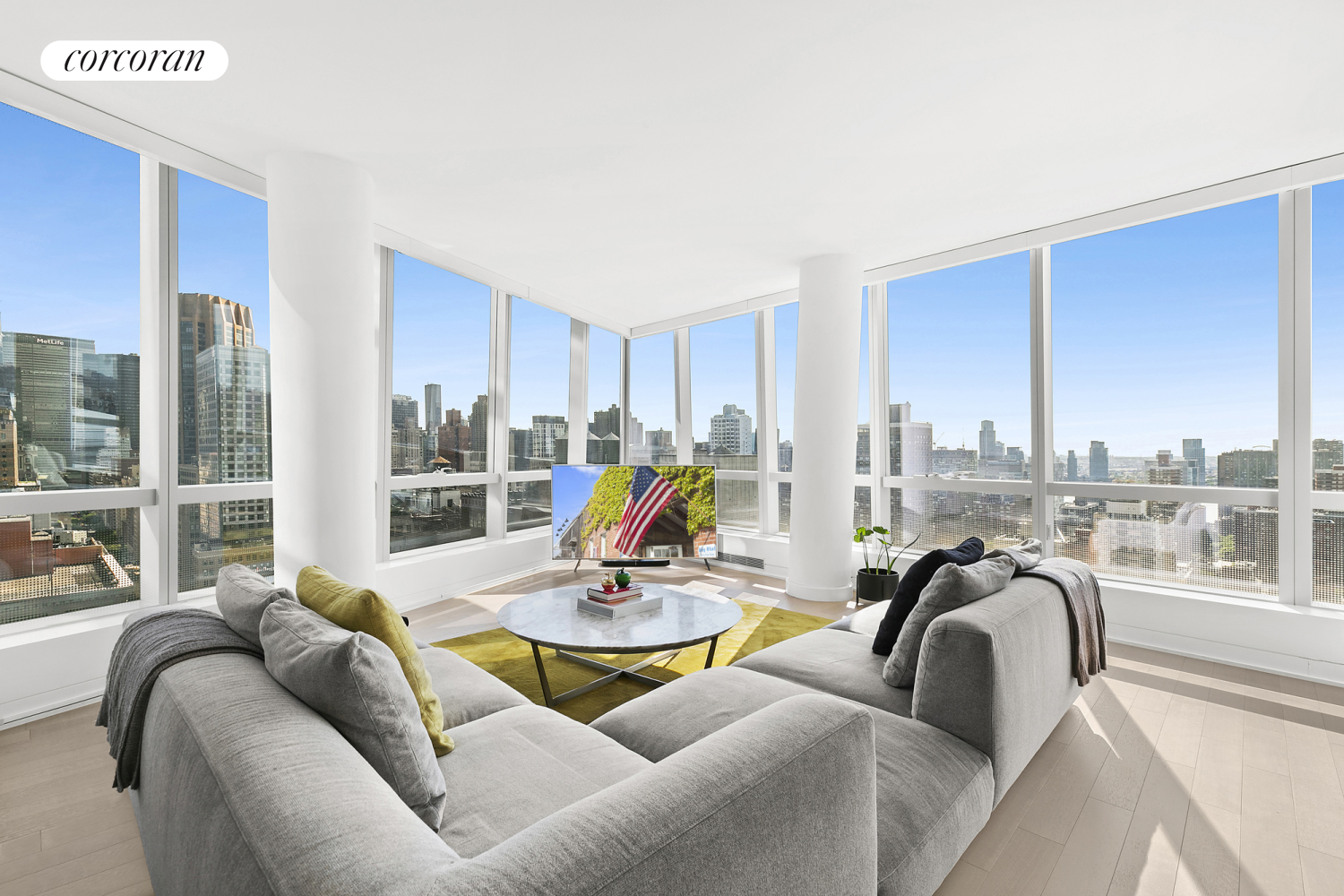 400 Park Avenue 27C, Nomad, Downtown, NYC - 3 Bedrooms  
3 Bathrooms  
7 Rooms - 