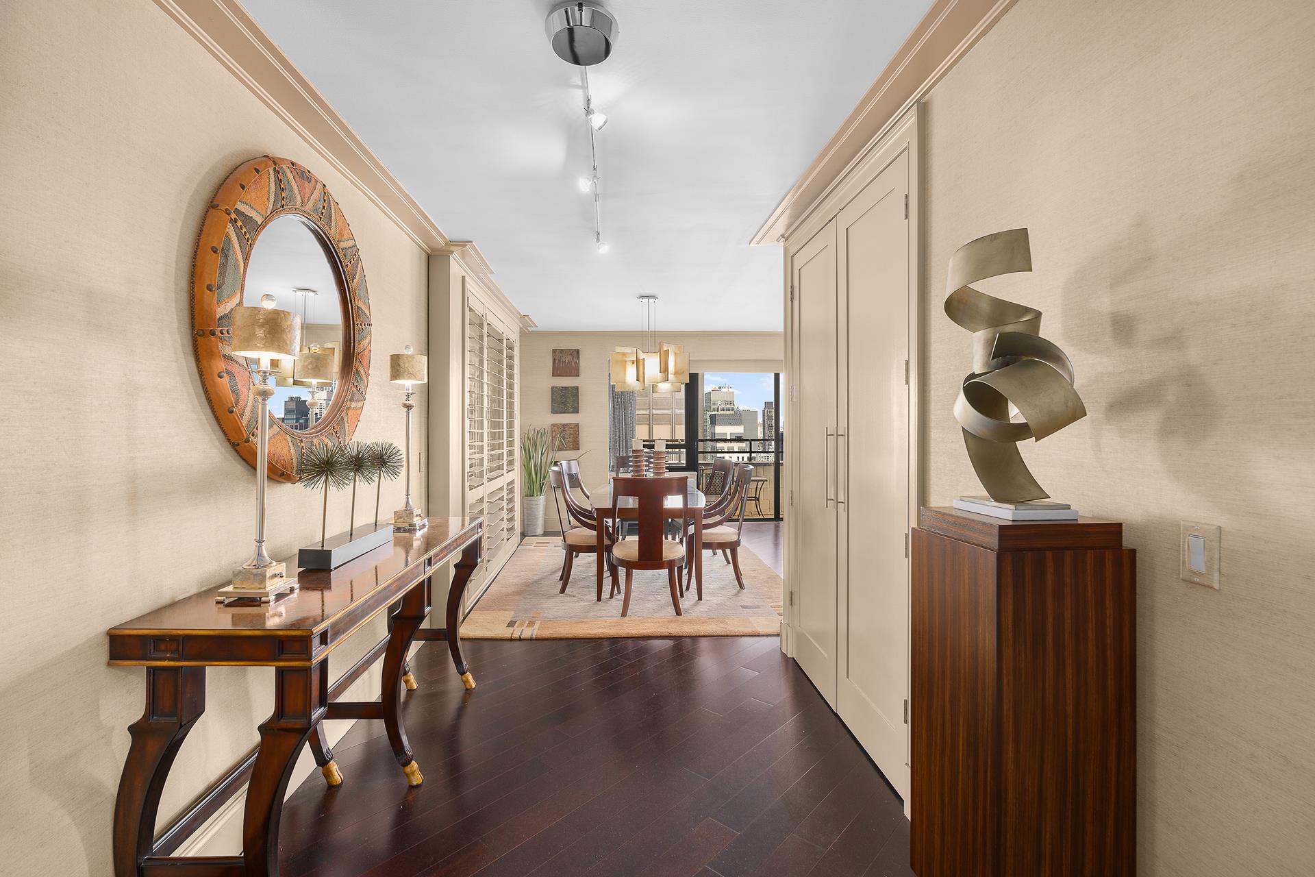 240 East 47th Street 33C, Turtle Bay, Midtown East, NYC - 2 Bedrooms  
2.5 Bathrooms  
5 Rooms - 