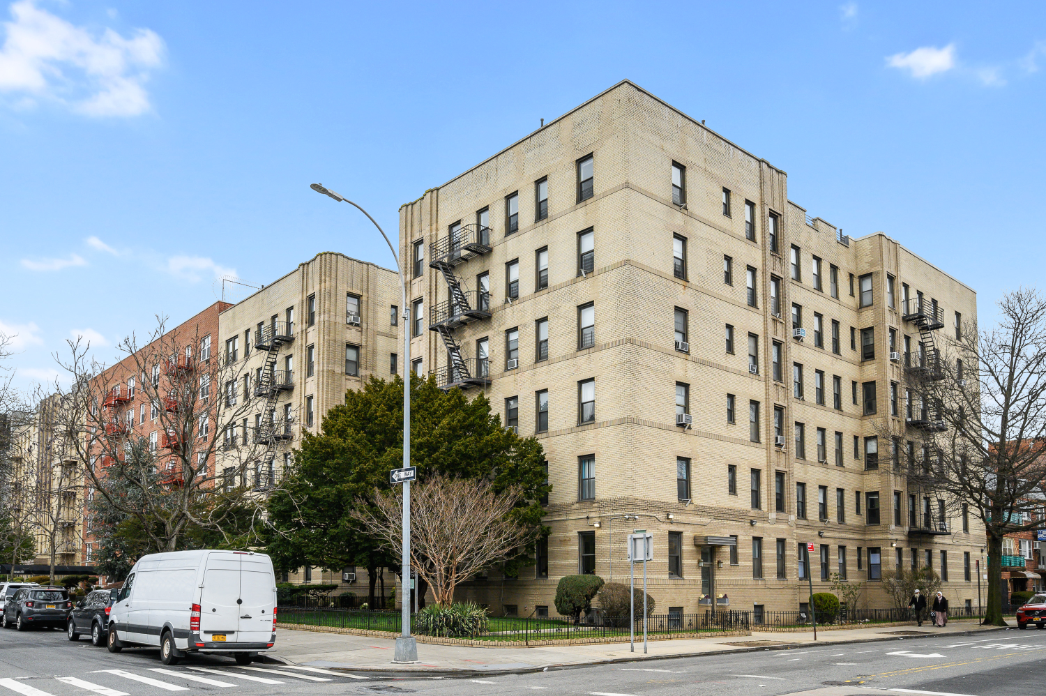 415 OCEAN Parkway, New York, NY 11218, 1 Bedroom Bedrooms, 3 Rooms Rooms,1 BathroomBathrooms,Residential,For Sale,OCEAN,RPLU-771022875051