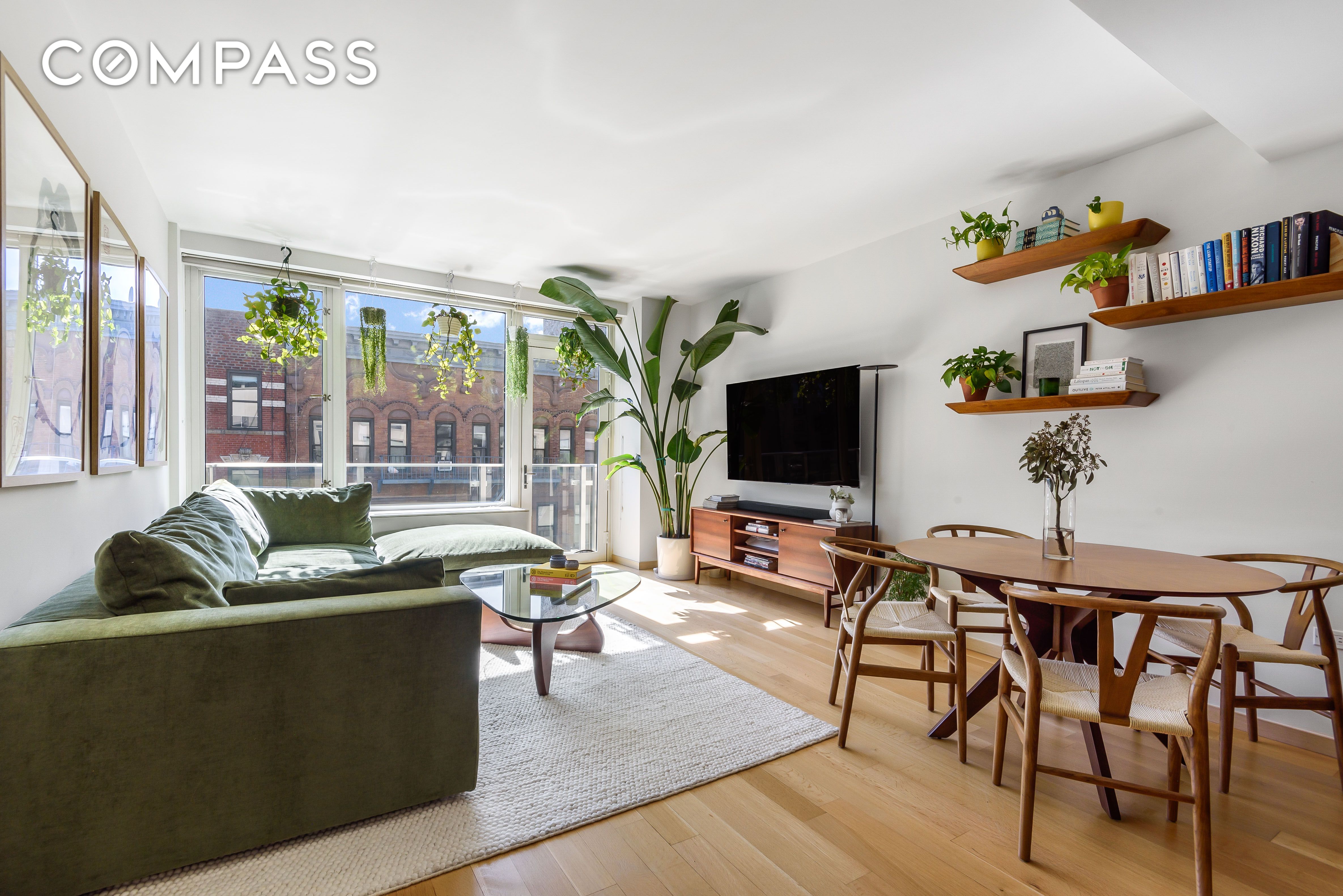 311 East 11th Street 6D, East Village, Downtown, NYC - 2 Bedrooms  
1 Bathrooms  
3 Rooms - 