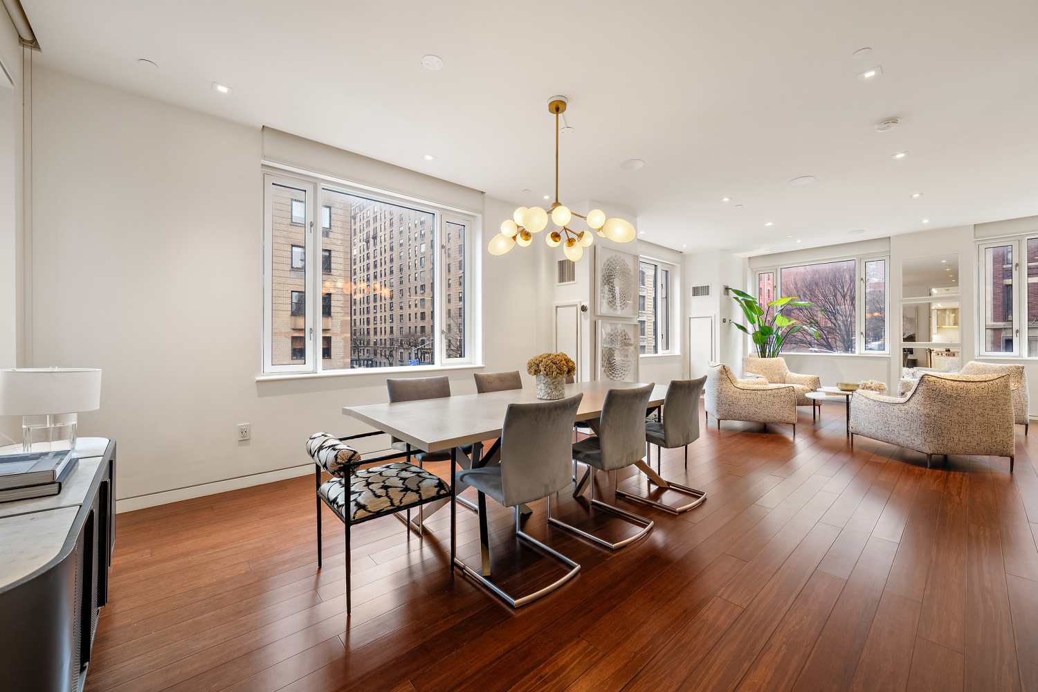 21 East 96th Street 3rd/4th, Carnegie Hill, Upper East Side, NYC - 6 Bedrooms  
5.5 Bathrooms  
14 Rooms - 