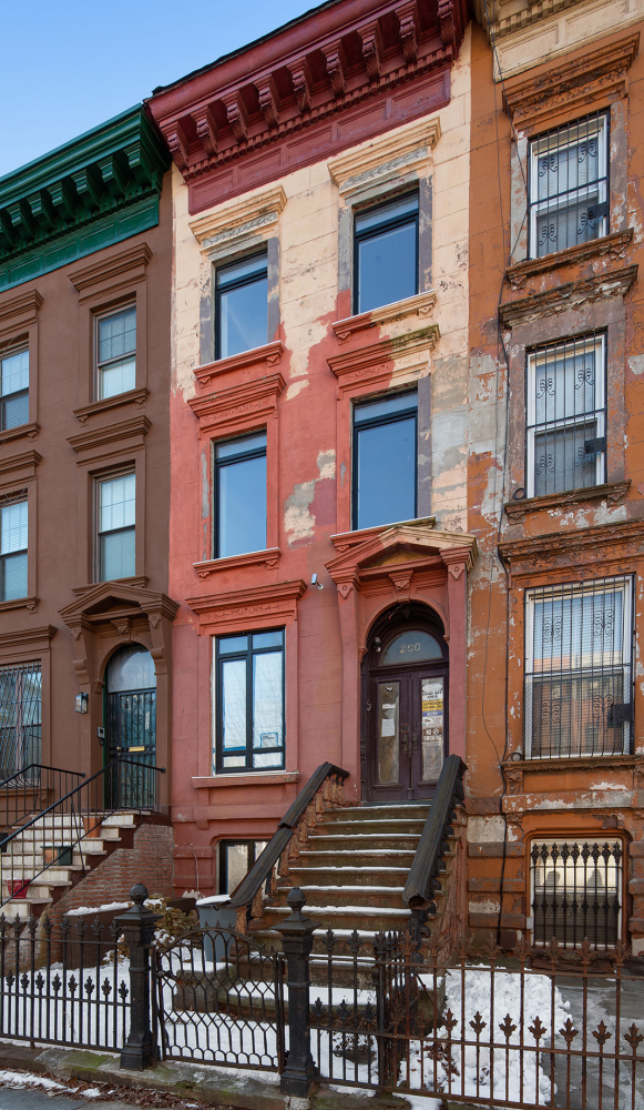 200 Lefferts Place, Bedford Stuyvesant, Brooklyn, New York - 5 Bedrooms  
3.5 Bathrooms  
12 Rooms - 
