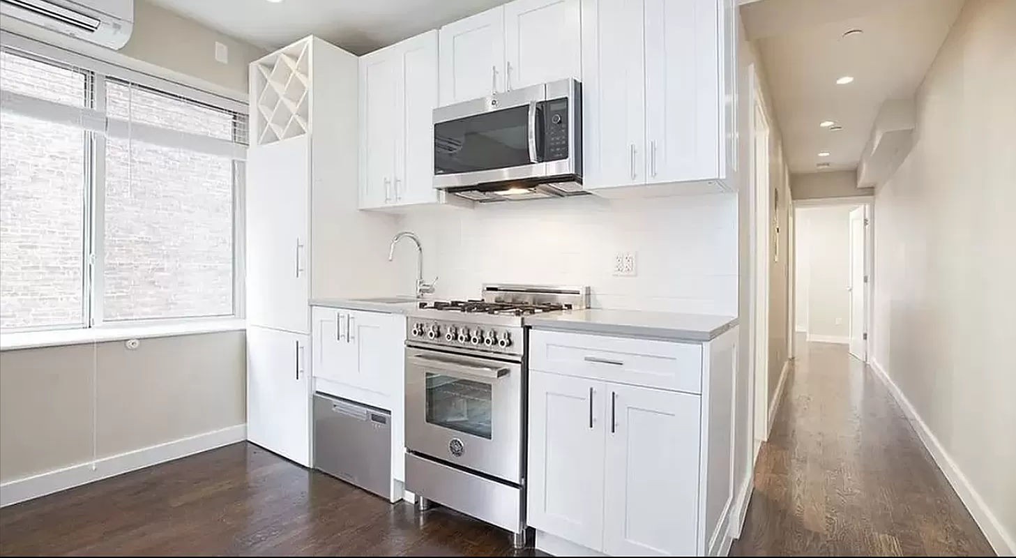 99 Suffolk Street 3C, Lower East Side, Downtown, NYC - 2 Bedrooms  
1 Bathrooms  
3 Rooms - 