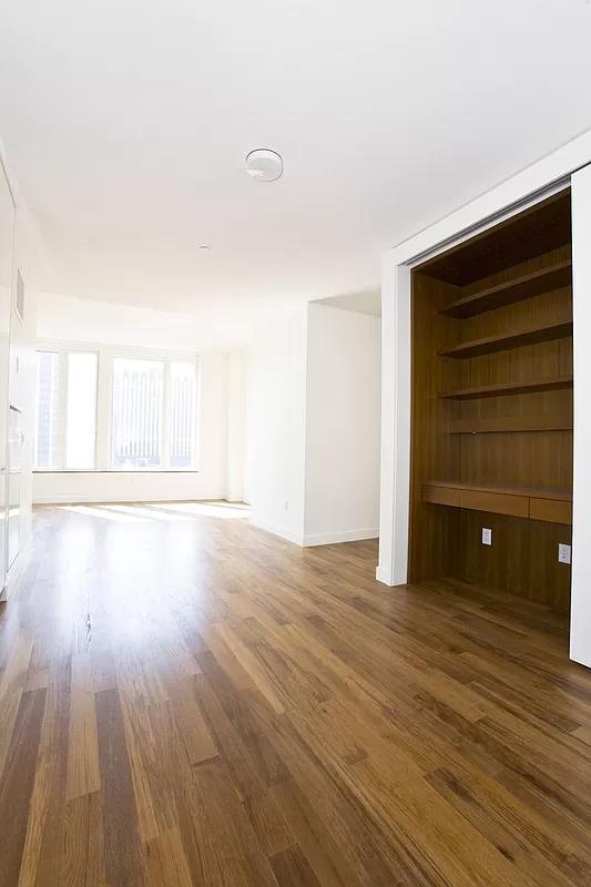 15 William Street 32-B, Financial District, Downtown, NYC - 1 Bedrooms  
1 Bathrooms  
3 Rooms - 