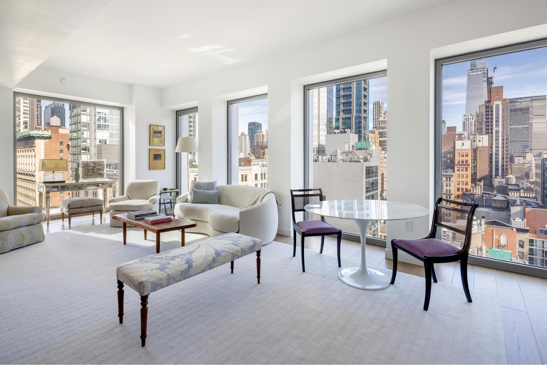 30 East 31st Street 23, Nomad, Downtown, NYC - 2 Bedrooms  
2.5 Bathrooms  
4 Rooms - 