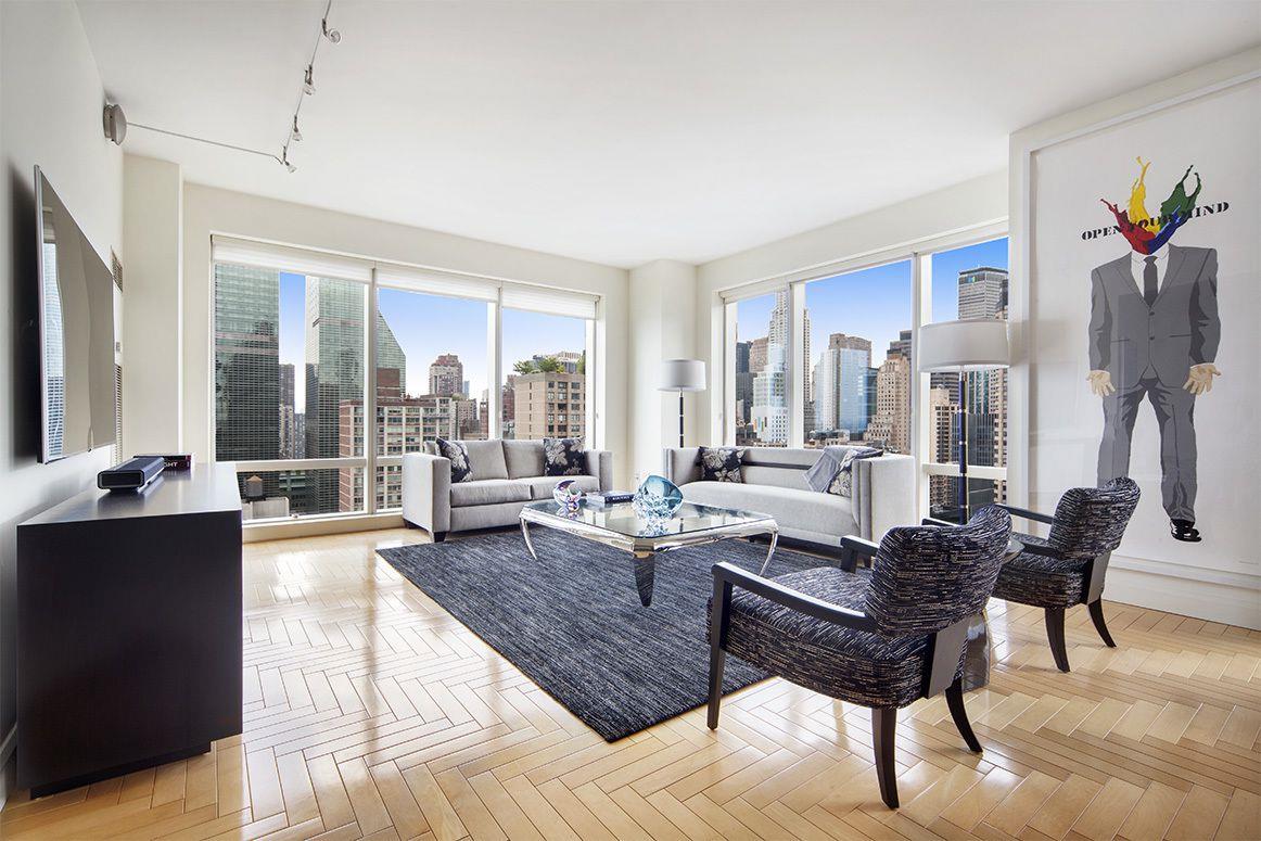 845 United Nations Plaza 33-C, Turtle Bay, Midtown East, NYC - 2 Bedrooms  
3 Bathrooms  
5 Rooms - 