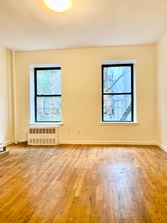 21 East 108th Street 2D, Upper East Side, Upper East Side, NYC - 1 Bedrooms  
1 Bathrooms  
3 Rooms - 