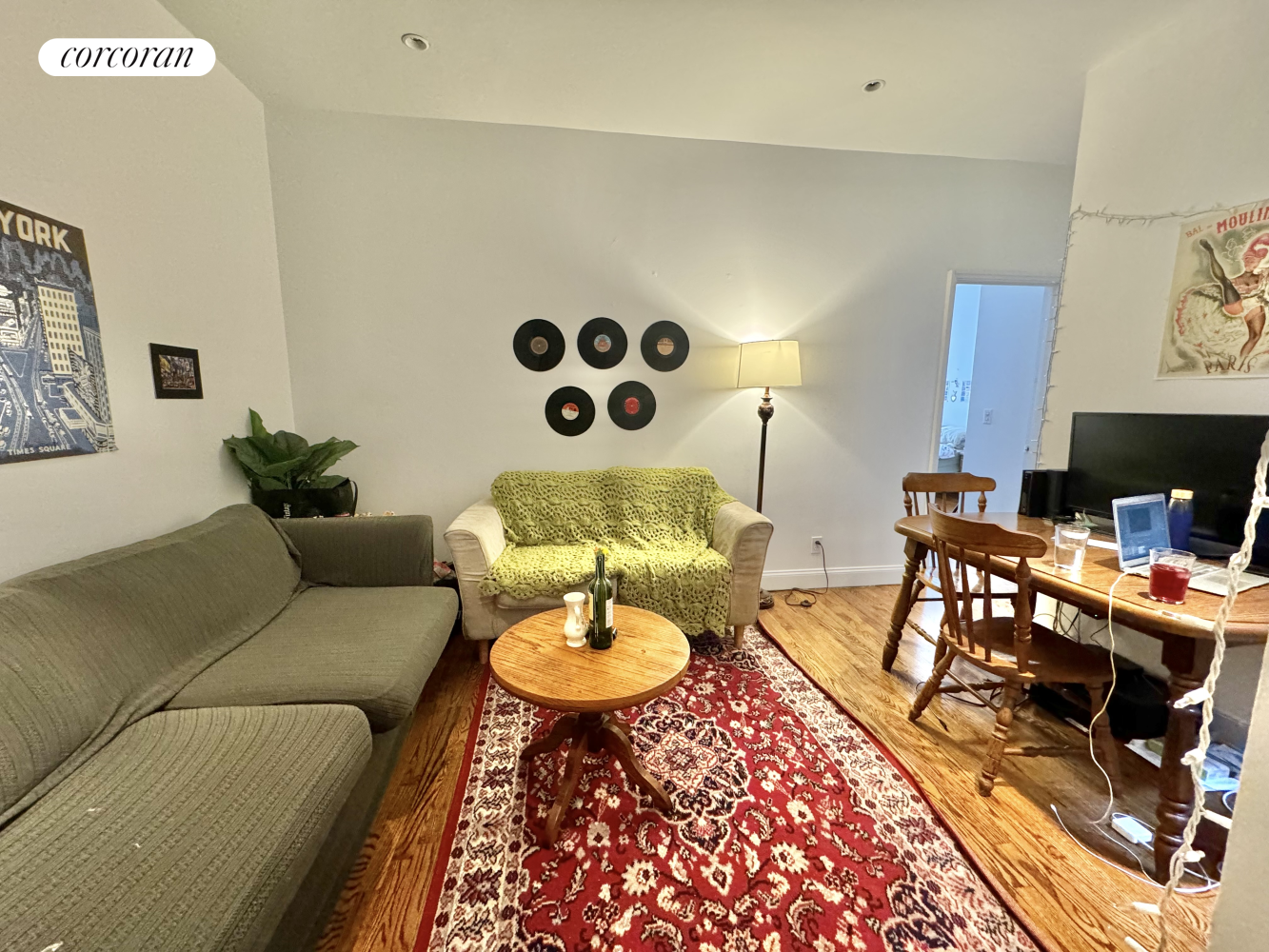 1229 1st Avenue 7, Lenox Hill, Upper East Side, NYC - 2 Bedrooms  
1 Bathrooms  
4 Rooms - 