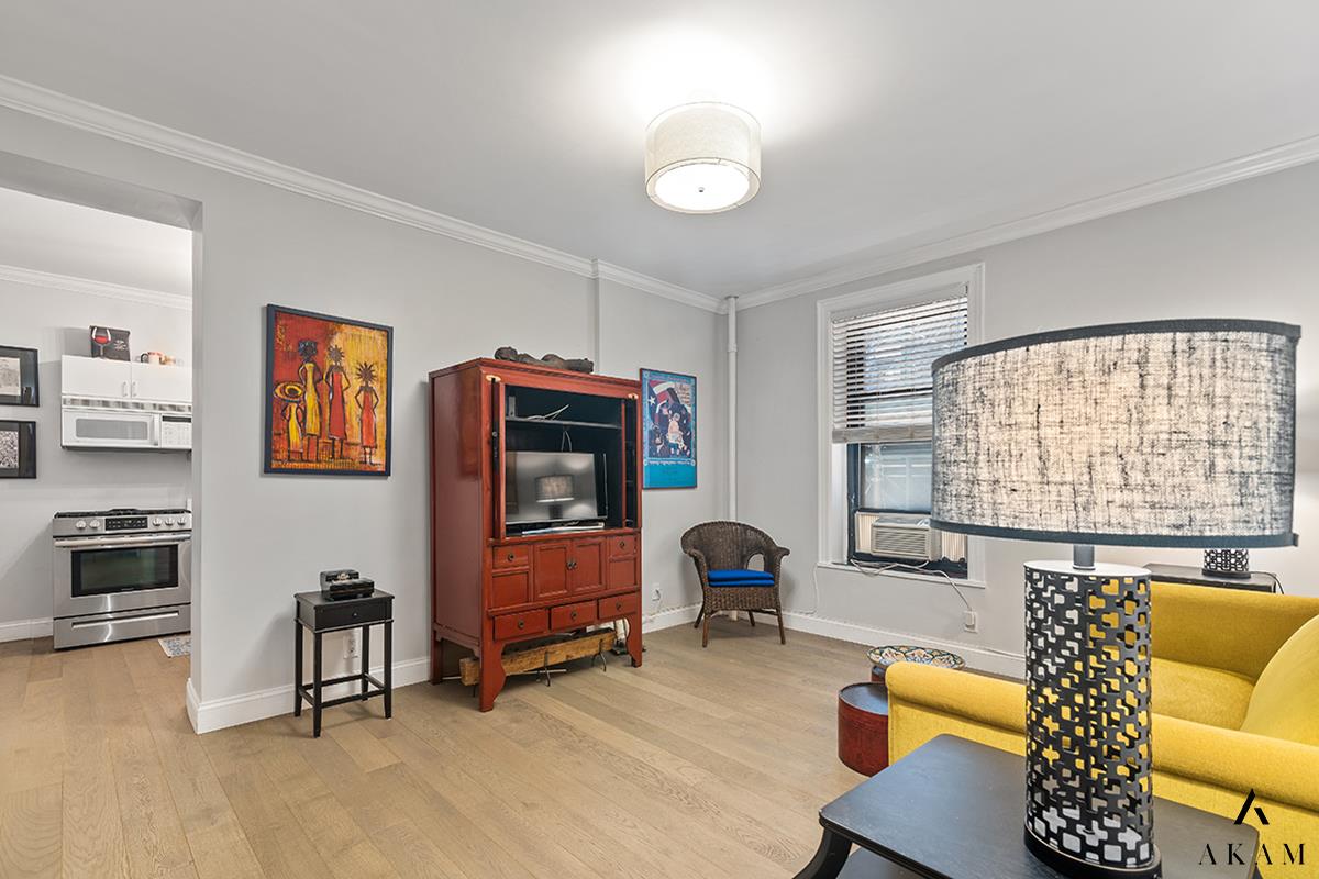 61 East 86th Street 4-A, Carnegie Hill, Upper East Side, NYC - 1 Bedrooms  
1 Bathrooms  
3 Rooms - 