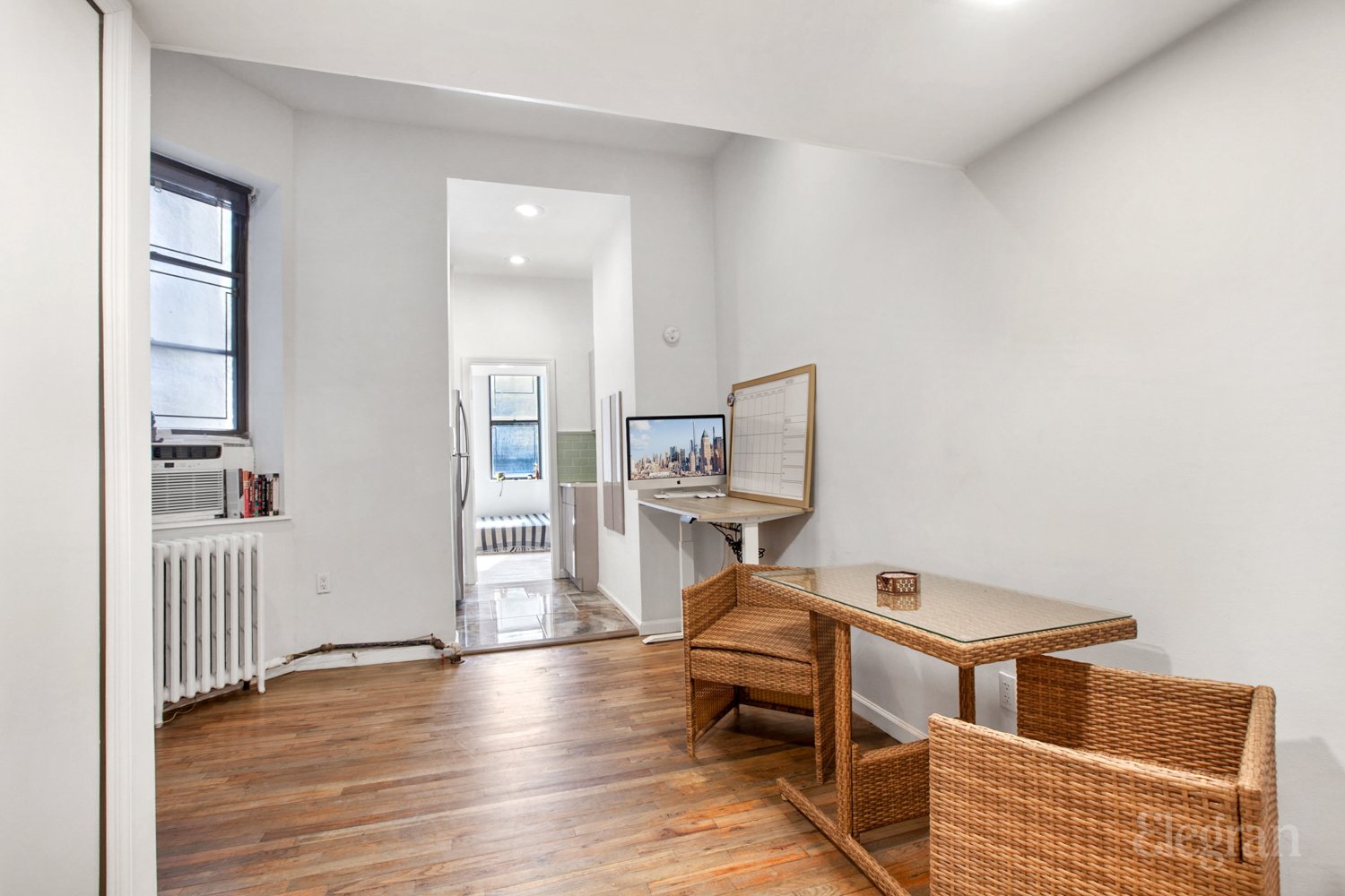 264 West 22nd Street 4, Chelsea, Downtown, NYC - 1 Bedrooms  
1 Bathrooms  
3 Rooms - 