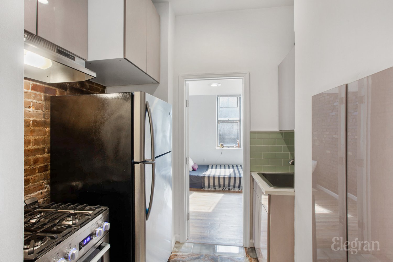 264 W 22nd Street, New York, NY 10011, 1 Bedroom Bedrooms, 3 Rooms Rooms,1 BathroomBathrooms,Residential,For Sale,22nd,OLRS-1888601