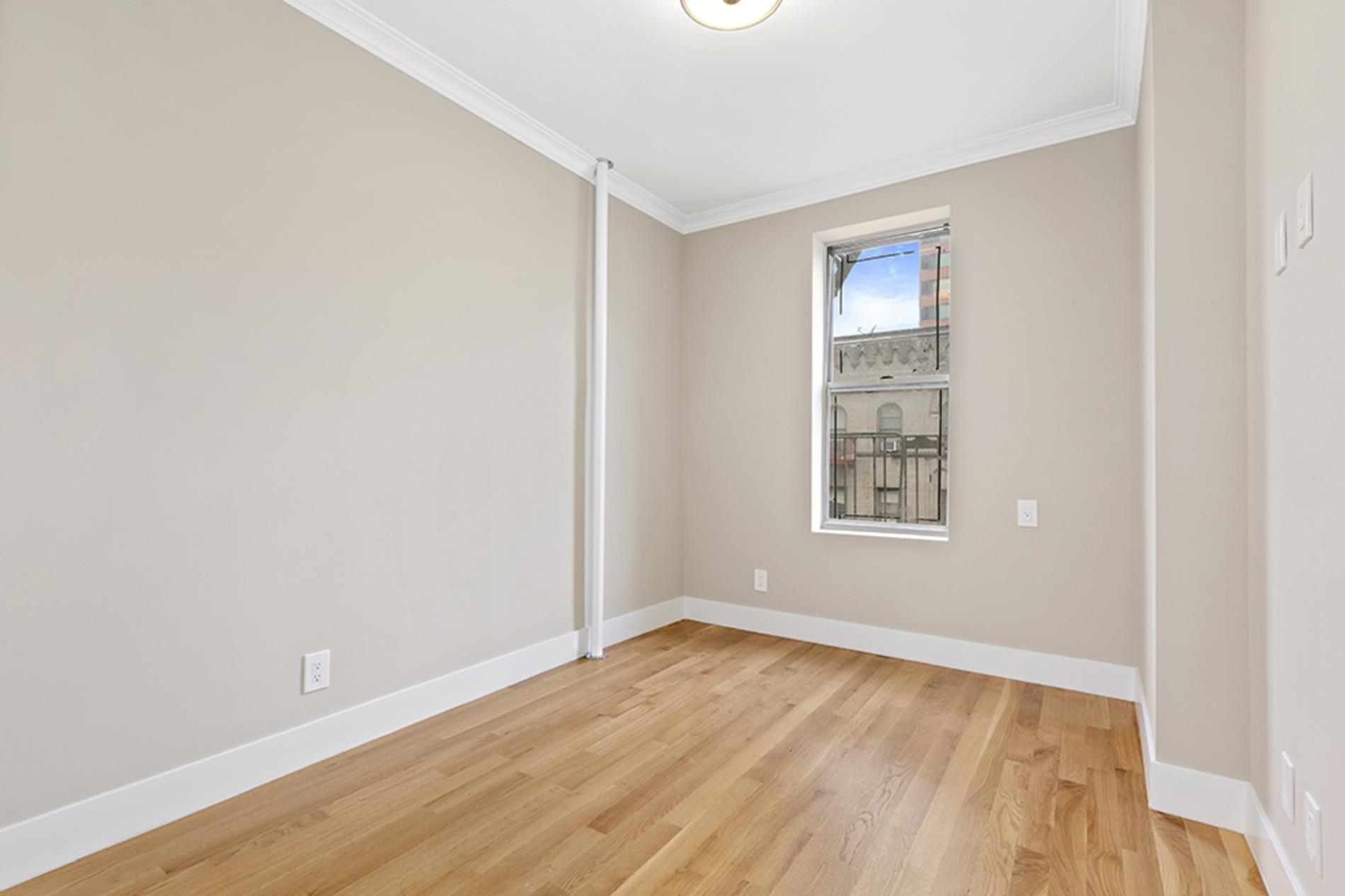 811 Walton Avenue, New York, NY 10451, 2 Bedrooms Bedrooms, 4 Rooms Rooms,1 BathroomBathrooms,Residential,For Sale,Walton,OLRS-00011917498