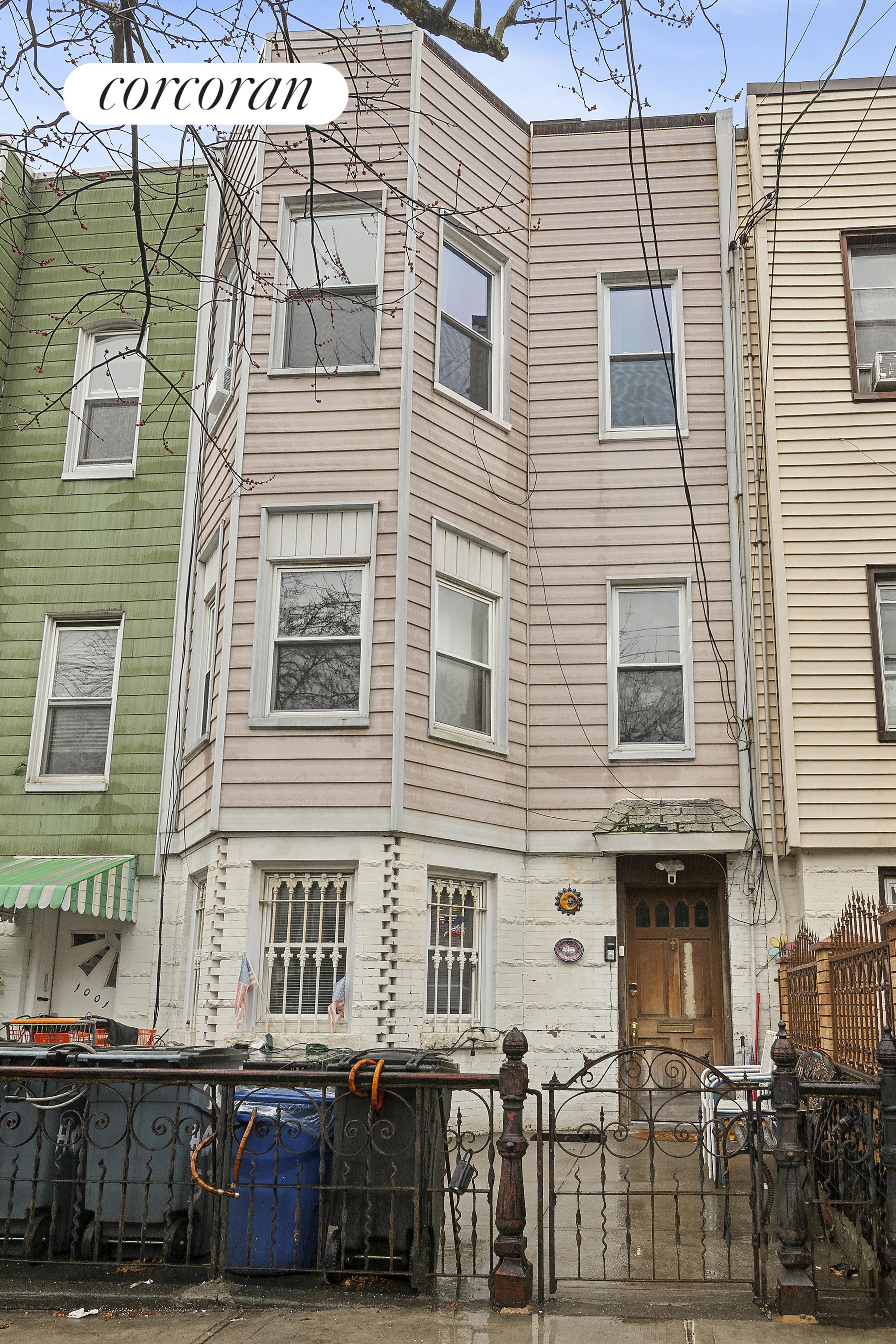 1003 Hart Street, Bushwick, Brooklyn, New York - 5 Bedrooms  
3.5 Bathrooms  
15 Rooms - 