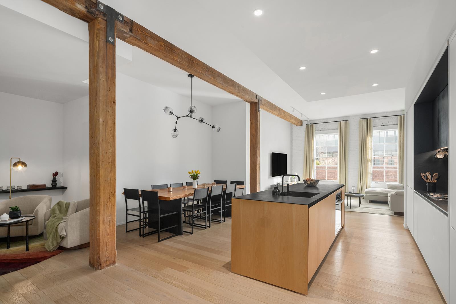 168 Plymouth Street 6E, Dumbo, Brooklyn, New York - 2 Bedrooms  
3 Bathrooms  
5 Rooms - 