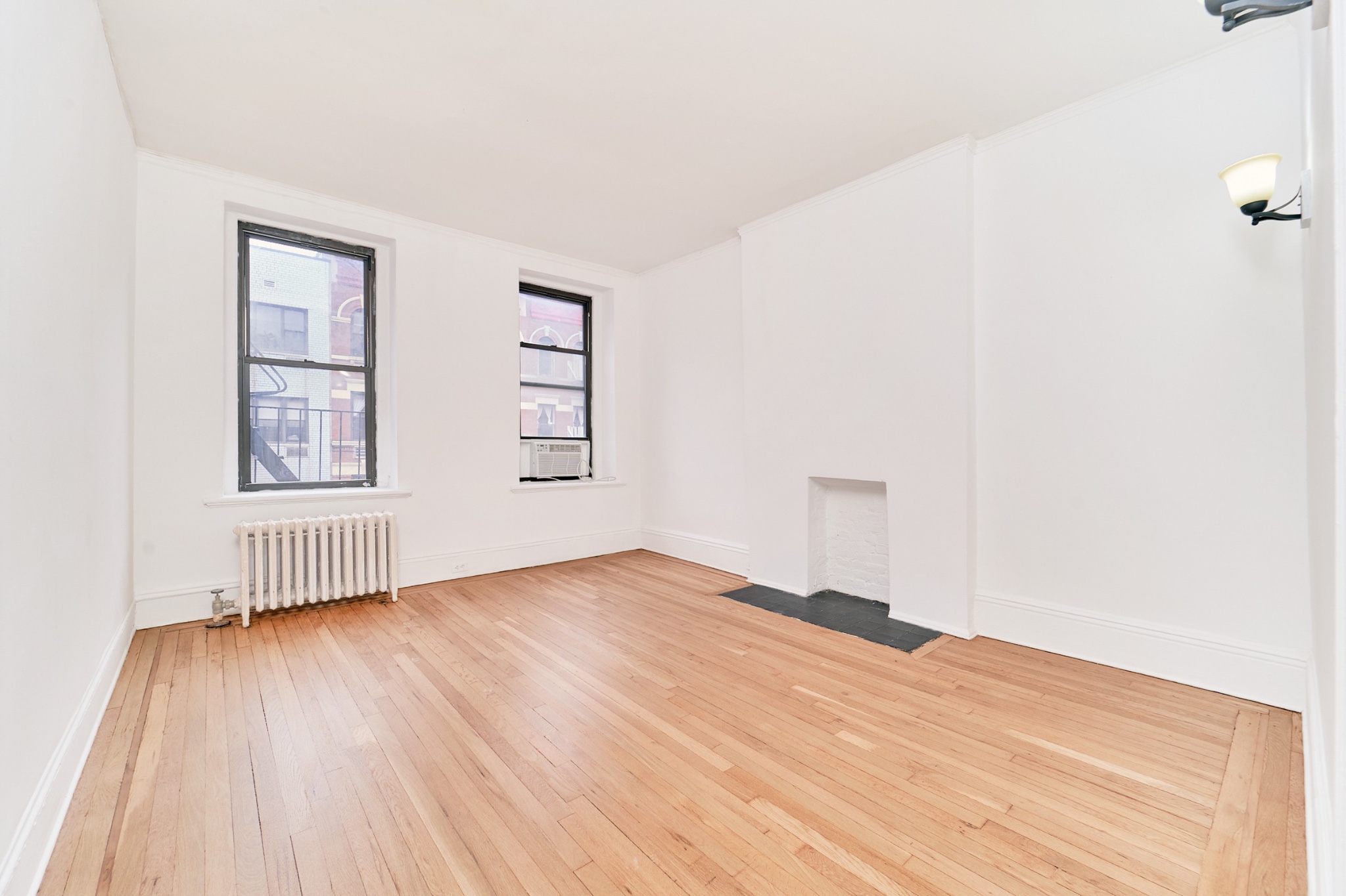 Photo 1 of 233 East 82nd Street 4B, Upper East Side, NYC, $2,850, Web #: 1063477011