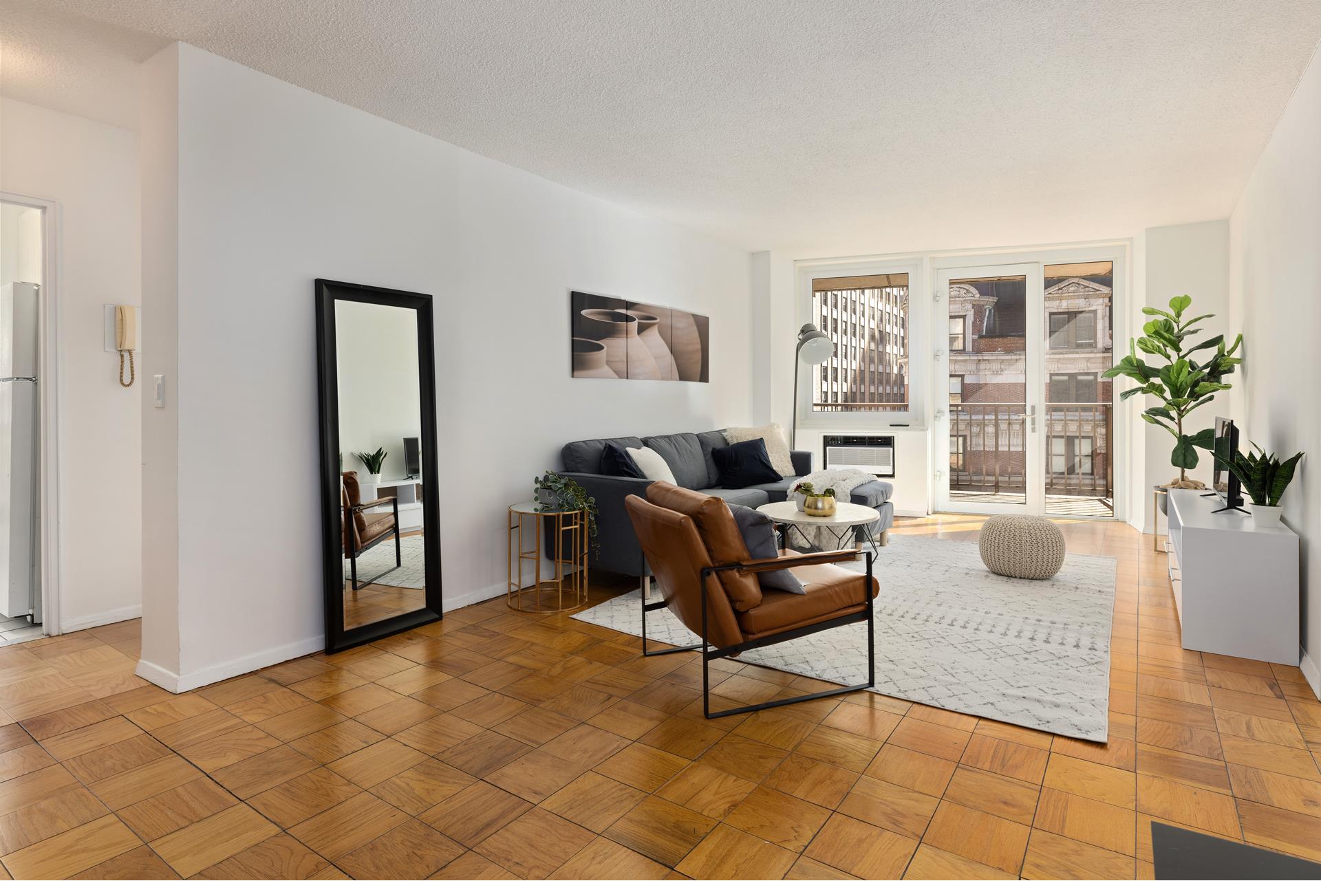 230 West 55th Street 5D, Chelsea And Clinton,  - 3 Bedrooms  
2 Bathrooms  
5 Rooms - 