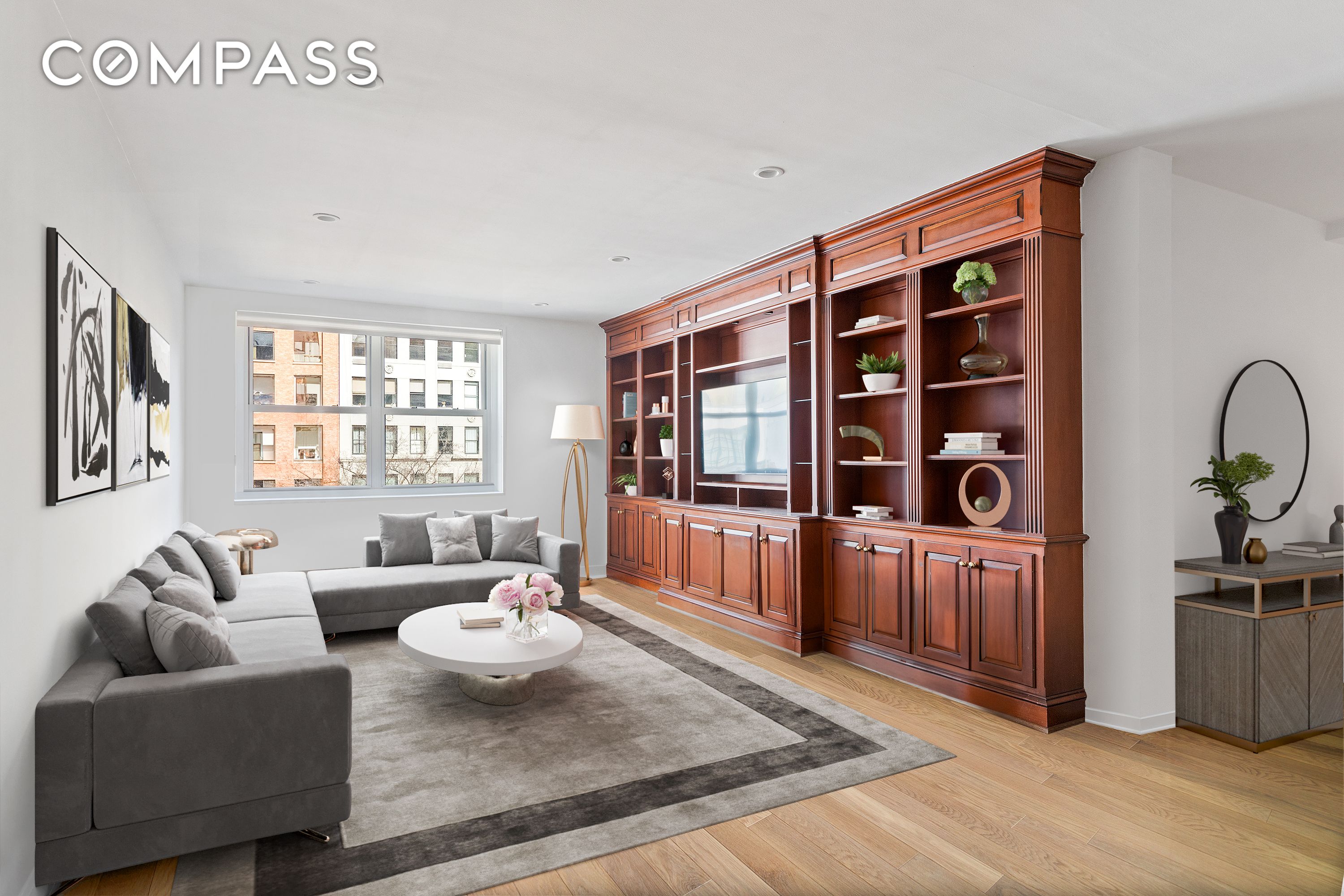 684 Washington Street 3B, West Village, Downtown, NYC - 4 Bedrooms  
1.5 Bathrooms  
8 Rooms - 