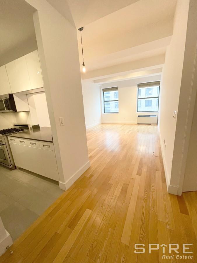 99 John Street 2207, Financial District, Downtown, NYC - 1 Bedrooms  
1 Bathrooms  
3 Rooms - 