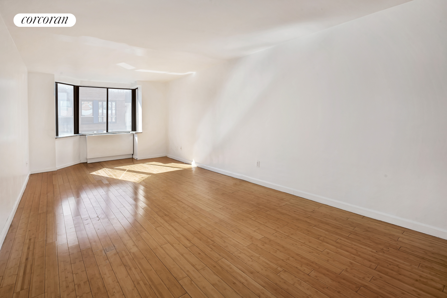 445 West 54th Street 6A, Hells Kitchen, Midtown West, NYC - 2 Bedrooms  
2 Bathrooms  
4 Rooms - 