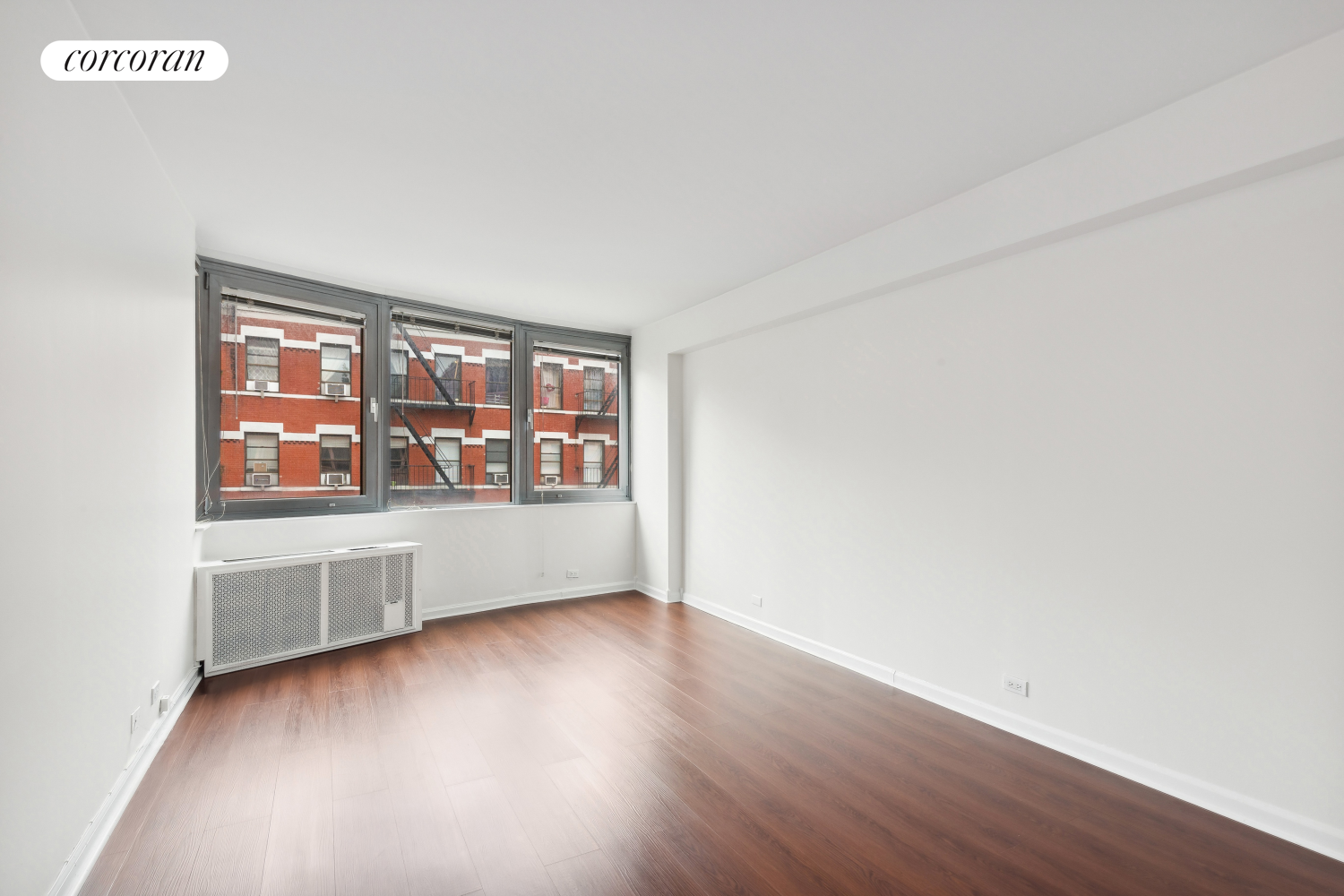 Photo 1 of 350 West 50th Street 4A, Midtown West, NYC, $785,000, Web #: 1063504754