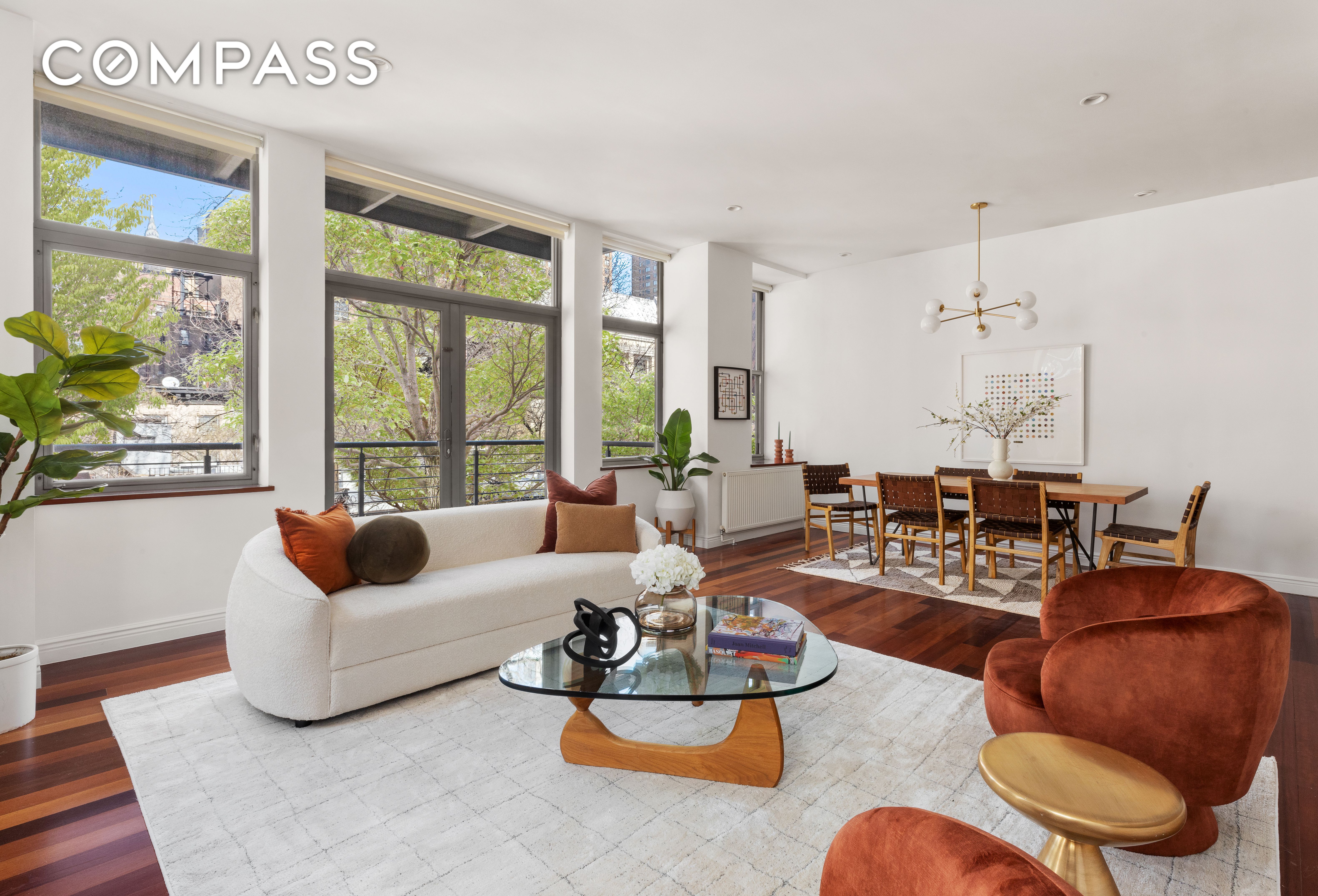 117 East 29th Street 4A, Nomad, Downtown, NYC - 3 Bedrooms  
3 Bathrooms  
5 Rooms - 