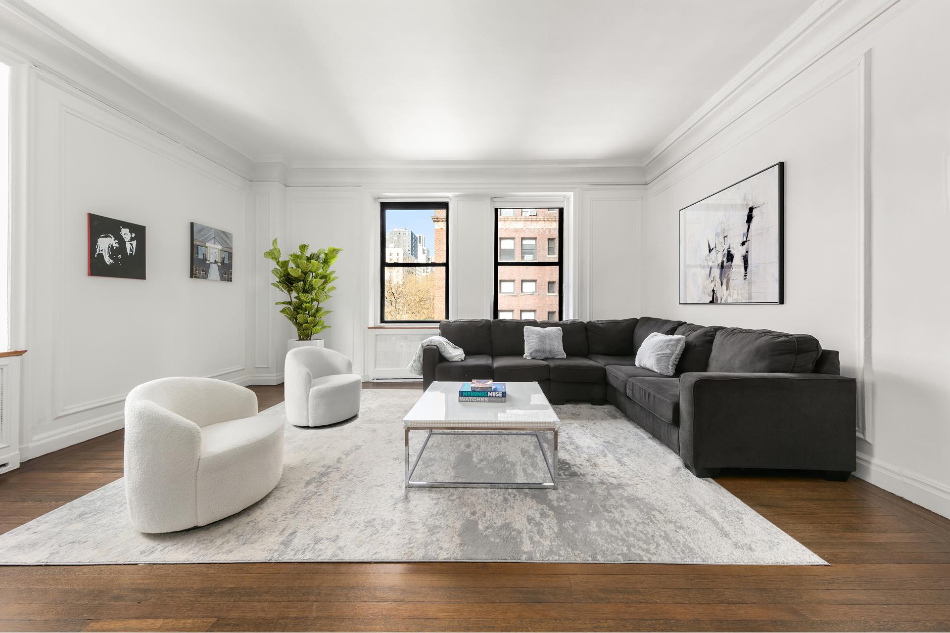 210 West 90th Street 3J, Upper West Side, Upper West Side, NYC - 2 Bedrooms  
2 Bathrooms  
5 Rooms - 