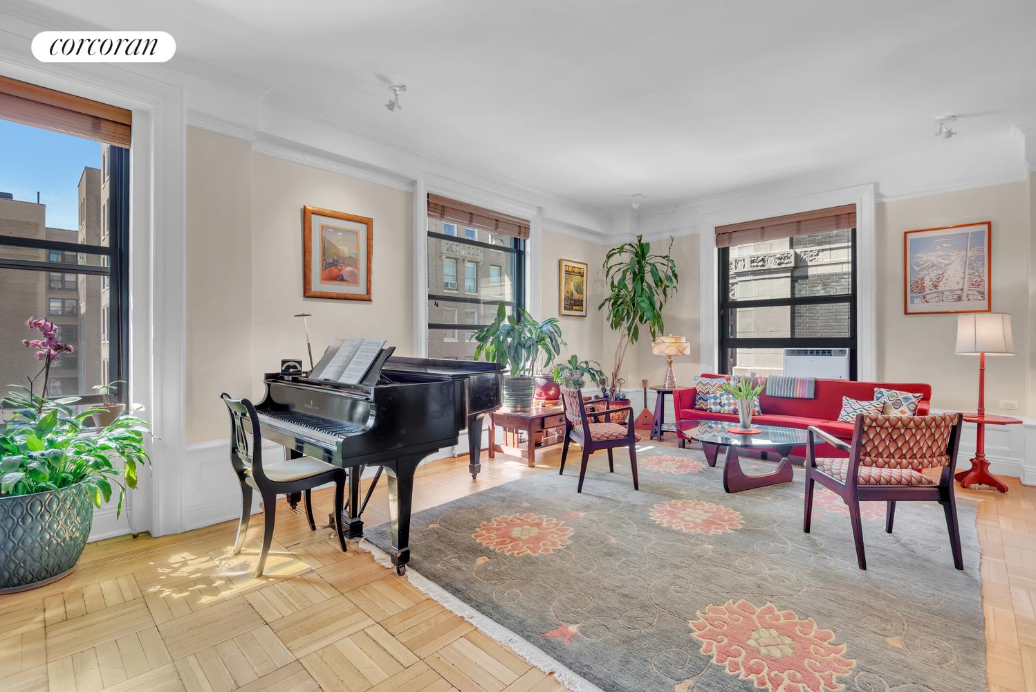 924 West End Avenue 113, Upper West Side, Upper West Side, NYC - 3 Bedrooms  
3.5 Bathrooms  
8 Rooms - 