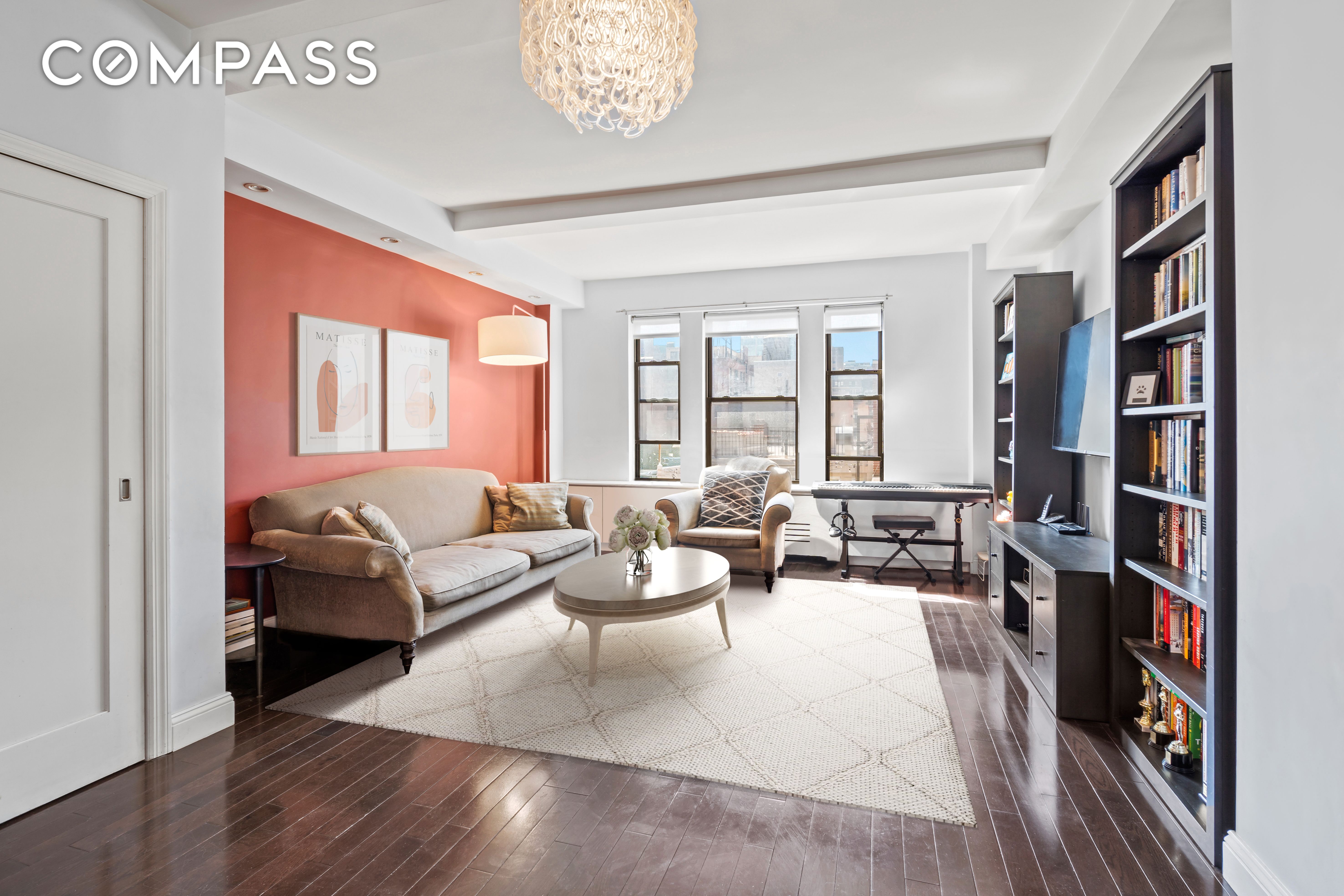 124 East 84th Street 8D, Upper East Side, Upper East Side, NYC - 2 Bedrooms  
1.5 Bathrooms  
4 Rooms - 