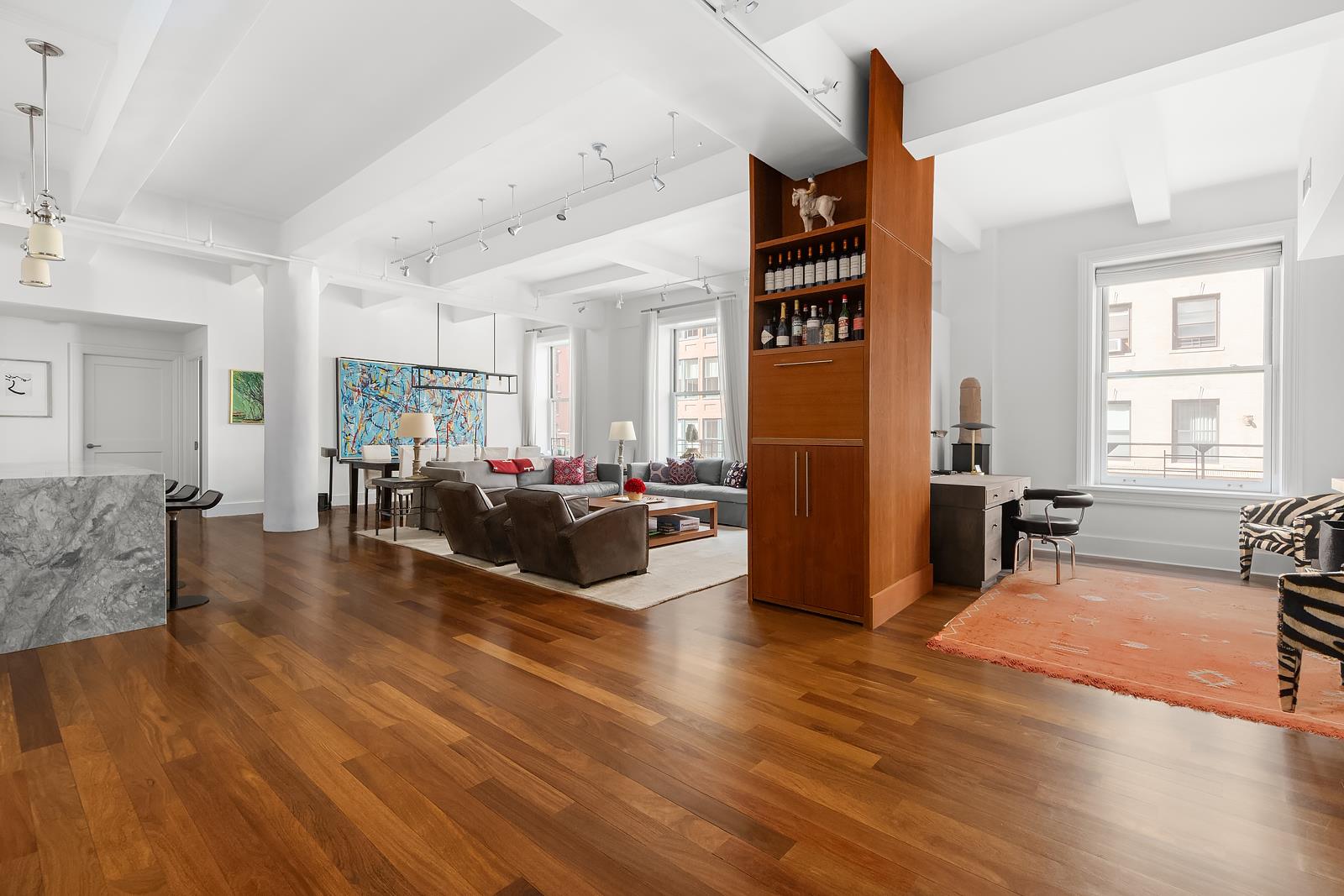 161 Hudson Street 2A, Tribeca, Downtown, NYC - 3 Bedrooms  
2.5 Bathrooms  
7 Rooms - 