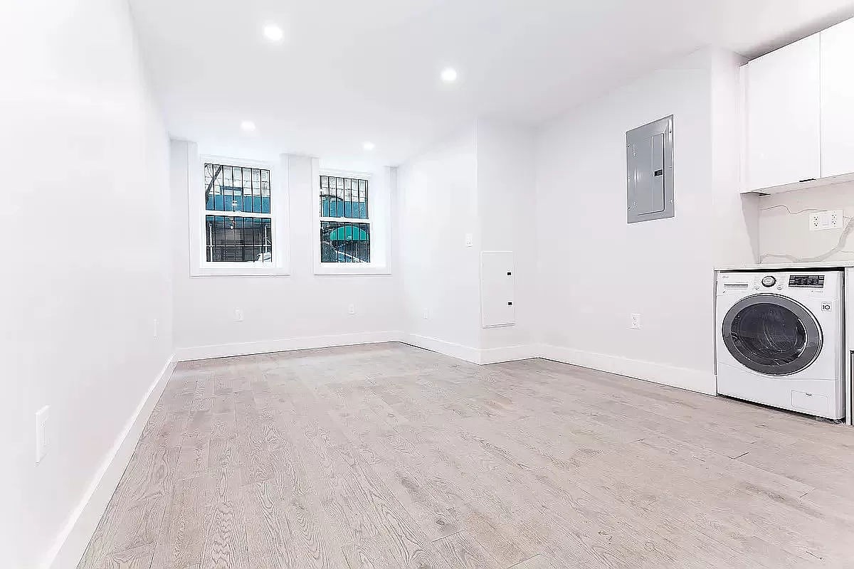 241 West 75th Street 3, Upper West Side, Upper West Side, NYC - 1 Bathrooms  
2 Rooms - 
