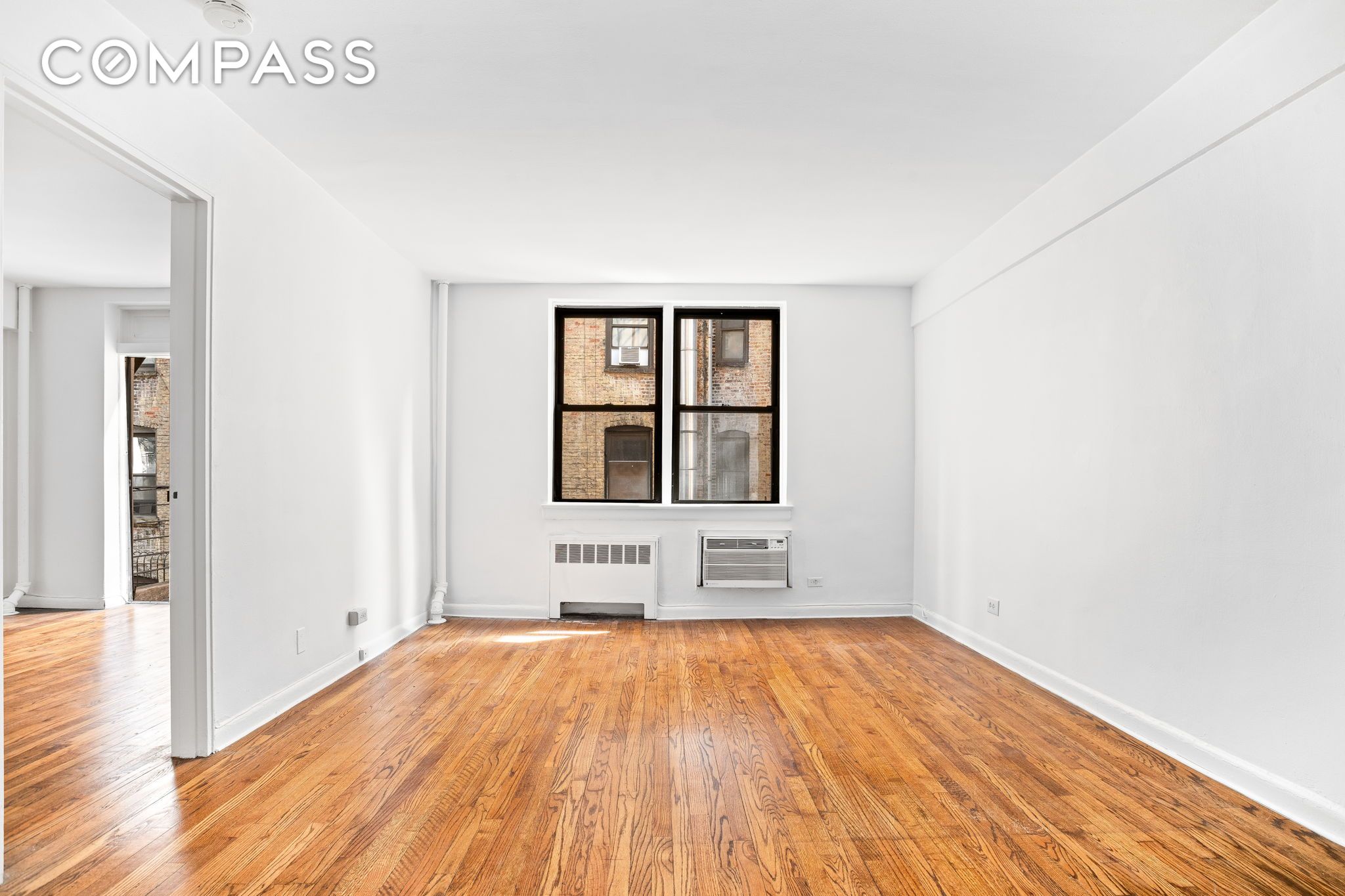439 East 88th Street 2E, Upper East Side, Upper East Side, NYC - 1 Bedrooms  
1 Bathrooms  
3 Rooms - 