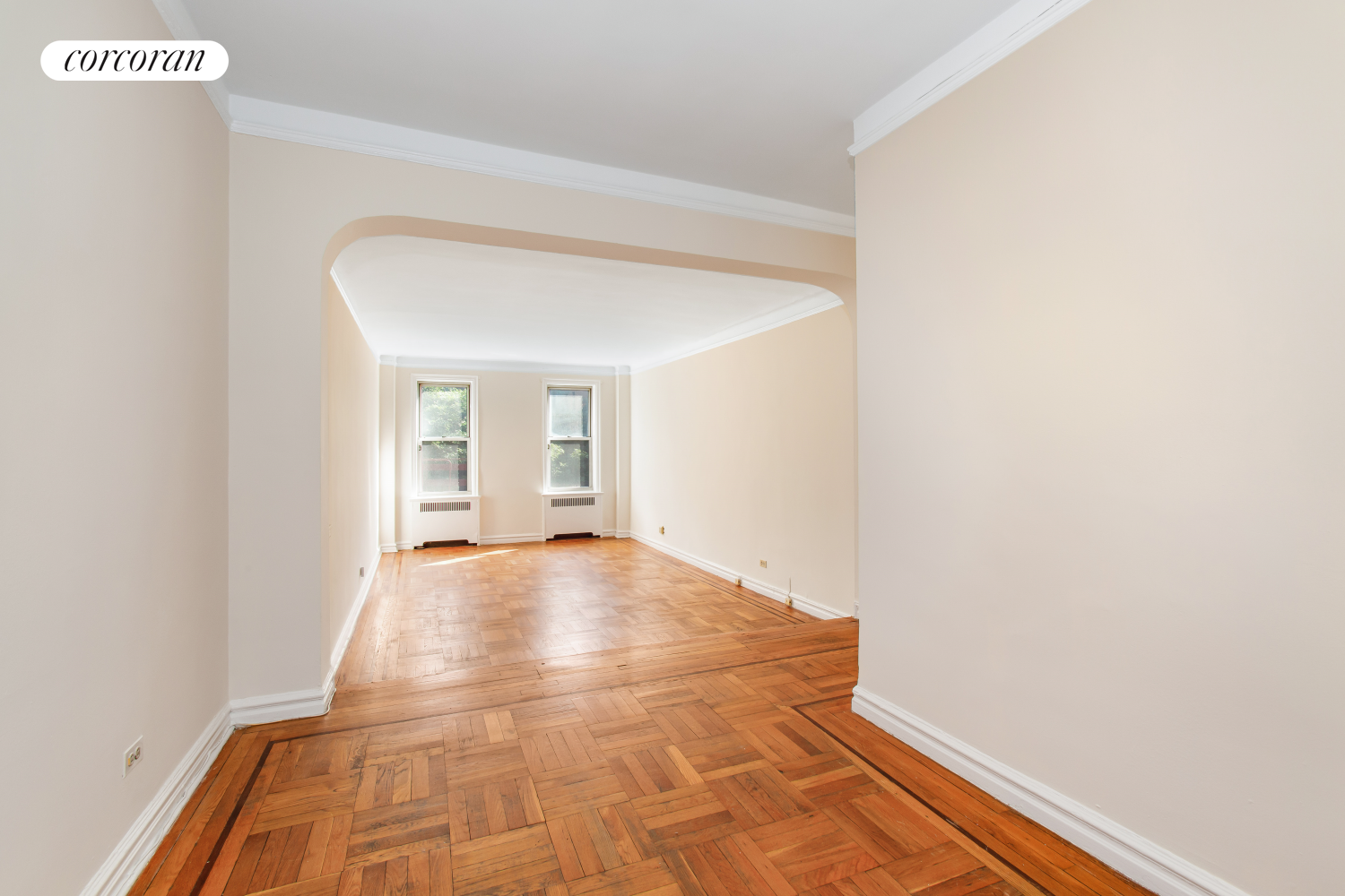 585 W 214TH Street, New York, NY 10034, 2 Bedrooms Bedrooms, 4 Rooms Rooms,1 BathroomBathrooms,Residential,For Sale,214TH,RPLU-33422931191