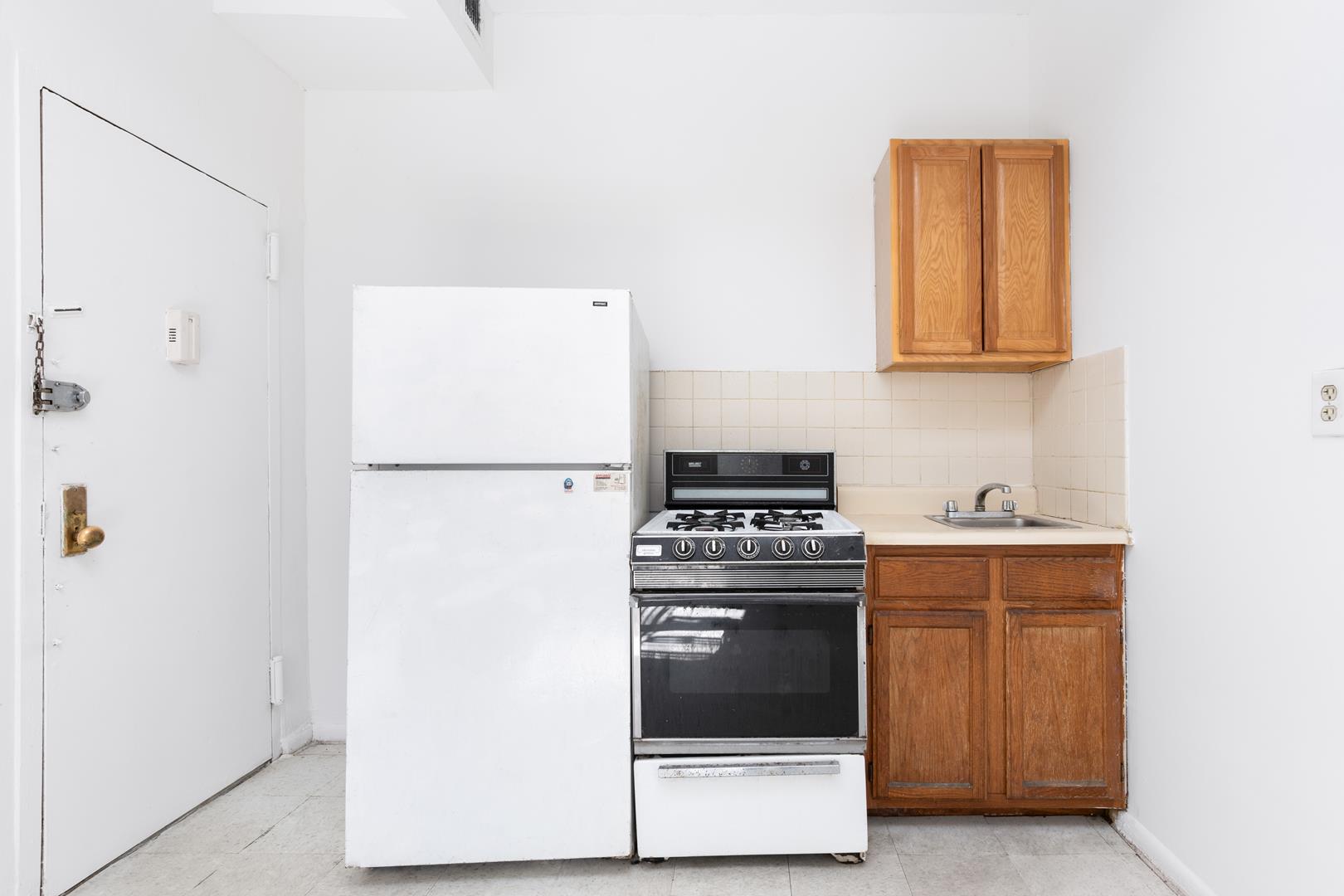 424 E 115th Street, New York, NY 10029, 1 Room Rooms,1 BathroomBathrooms,Residential,For Sale,115th,OLRS-2081741