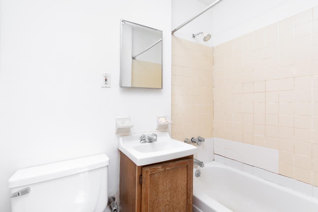 424 E 115th Street, New York, NY 10029, 1 Room Rooms,1 BathroomBathrooms,Residential,For Sale,115th,OLRS-2081741