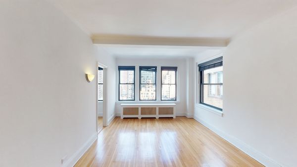 405 East 54th Street 14-L, Sutton Place, Midtown East, NYC - 1 Bedrooms  
1 Bathrooms  
4 Rooms - 