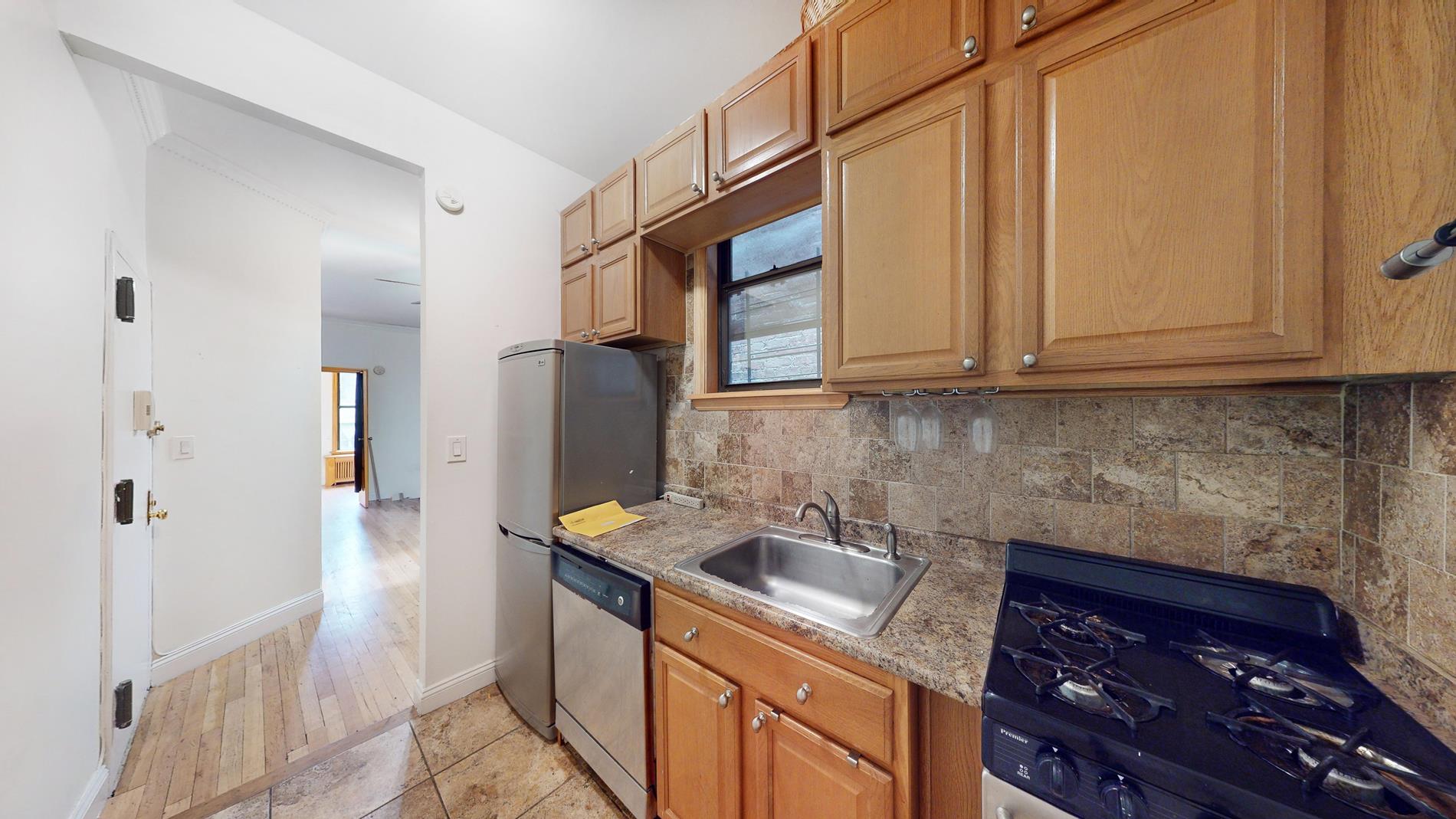 328 E 94th Street, New York, NY 10128, 2 Bedrooms Bedrooms, 4 Rooms Rooms,1 BathroomBathrooms,Residential,For Sale,94th,OLRS-2081787