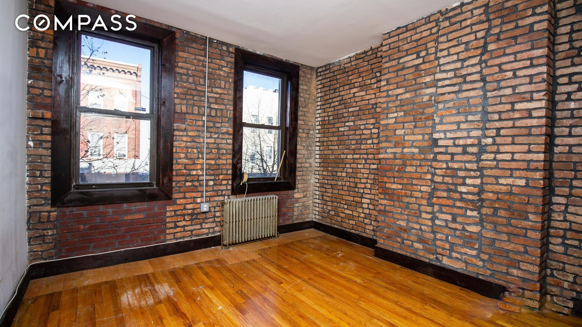 184 Irving Avenue 2R, Bushwick, Brooklyn, New York - 2 Bedrooms  
1 Bathrooms  
3 Rooms - 