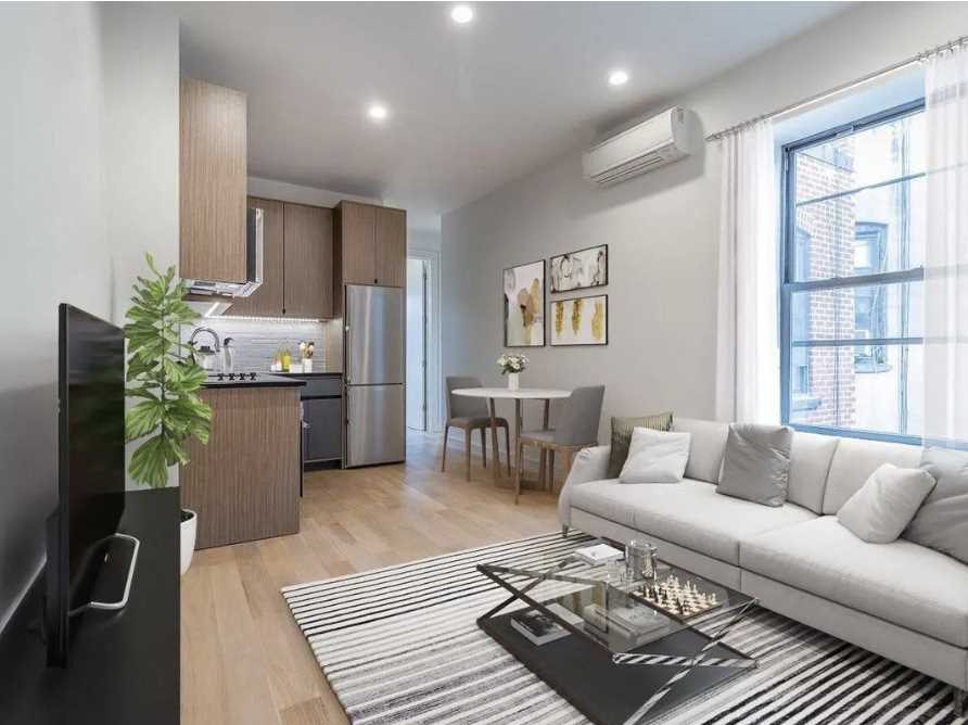 244 East 7th Street 19, Alphabet City, Downtown, NYC - 2 Bedrooms  
1 Bathrooms  
4 Rooms - 