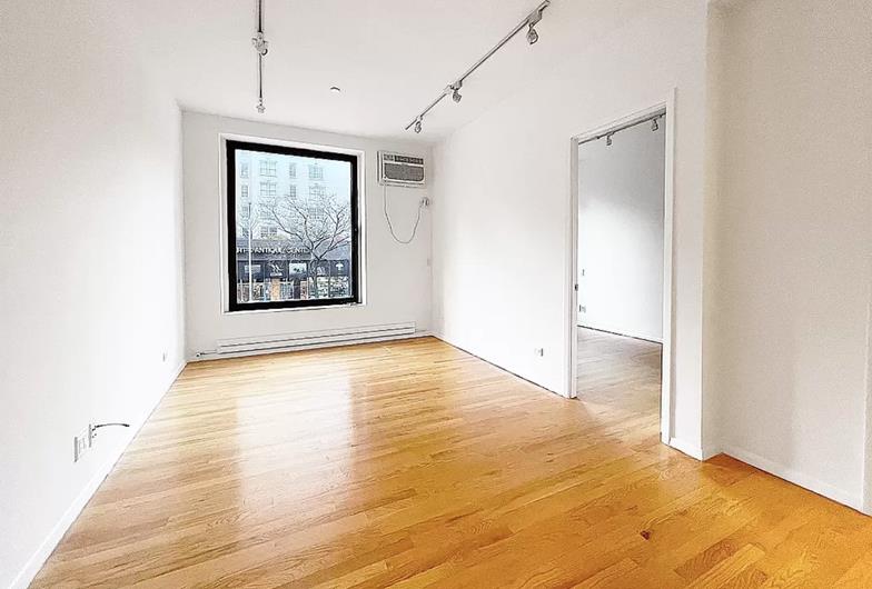 1053 2nd Avenue 1-E, Turtle Bay, Midtown East, NYC - 1 Bedrooms  
1 Bathrooms  
3 Rooms - 